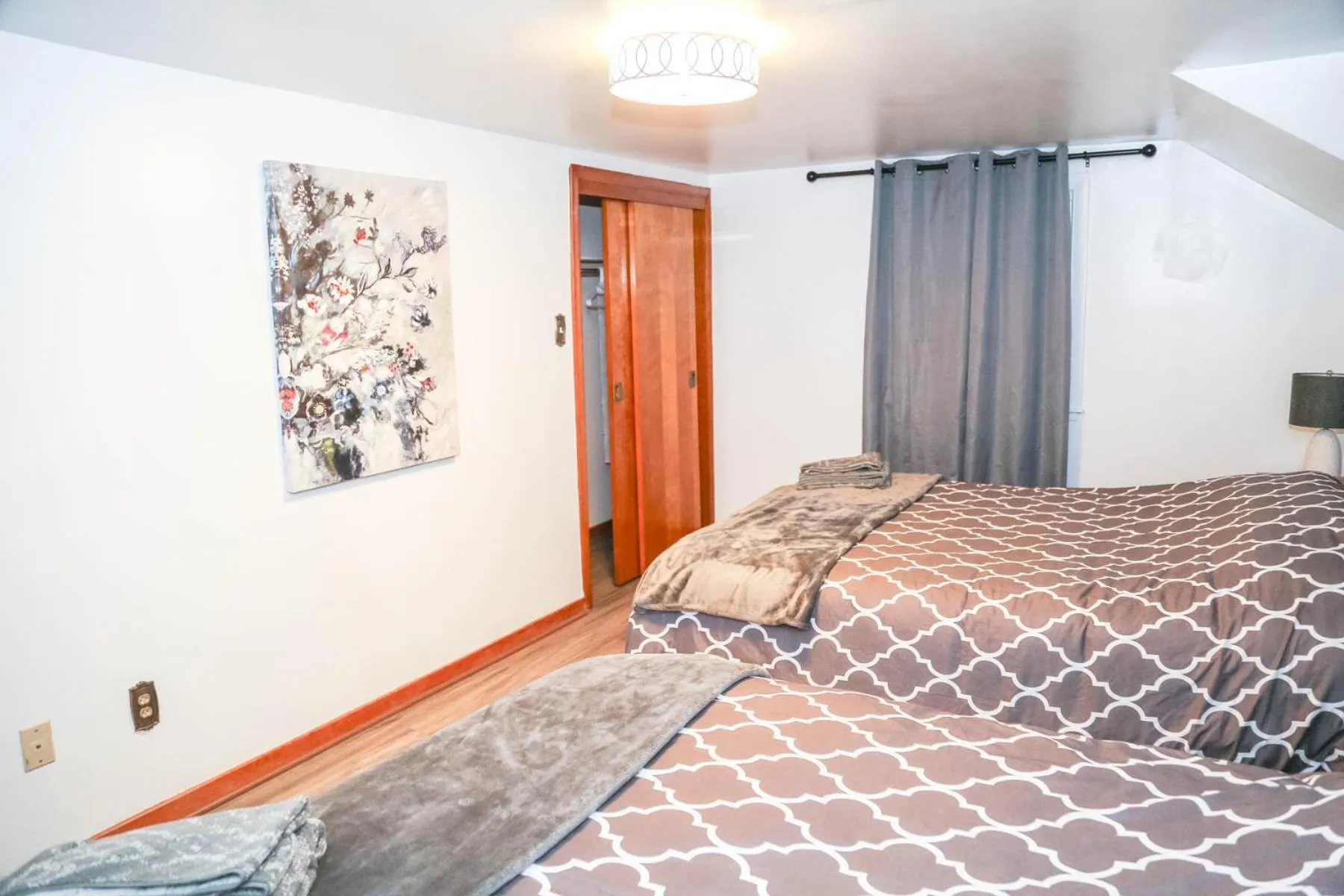 Bed in Sunset house near Sunday River Black Montain