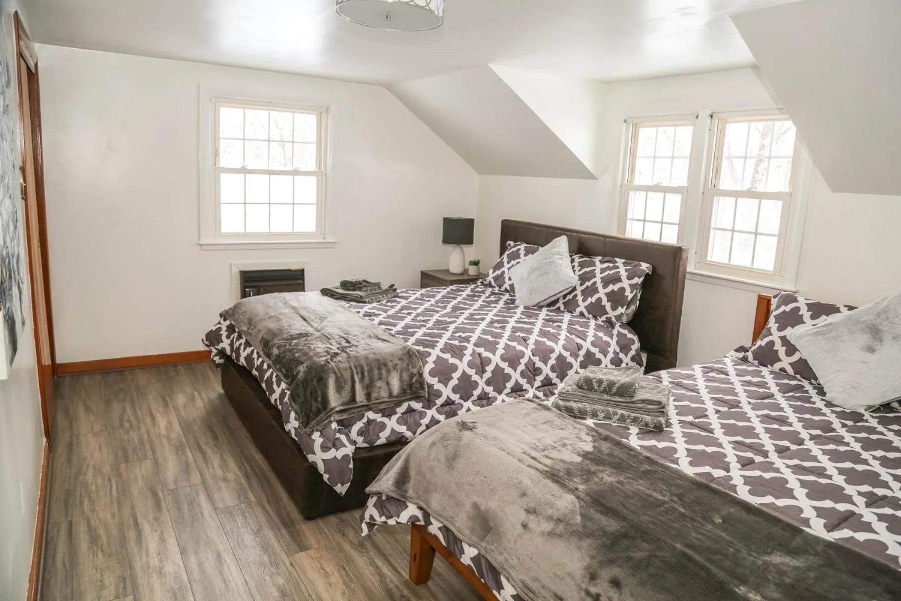 Bedroom, Bed in Sunset house near Sunday River Black Montain