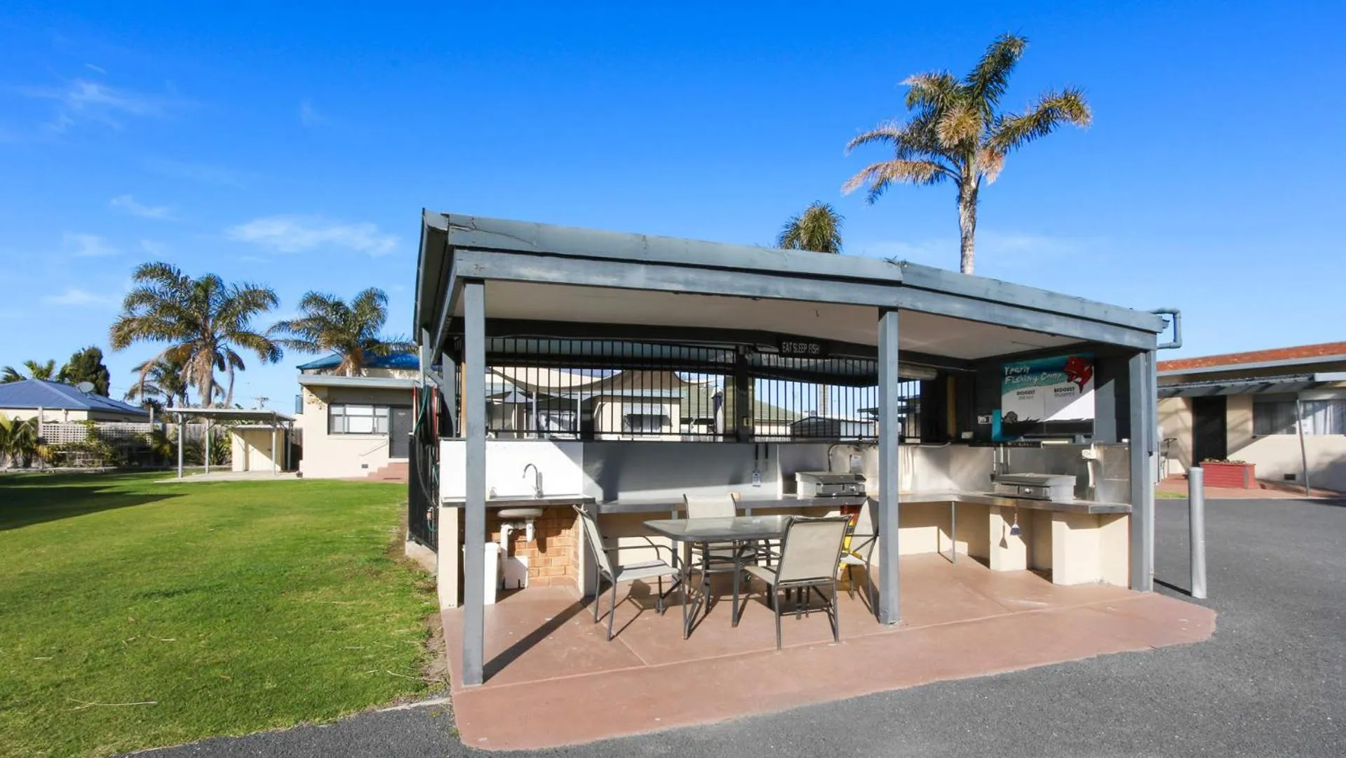 BBQ facilities in Ocean Bridge Lakes Entrance
