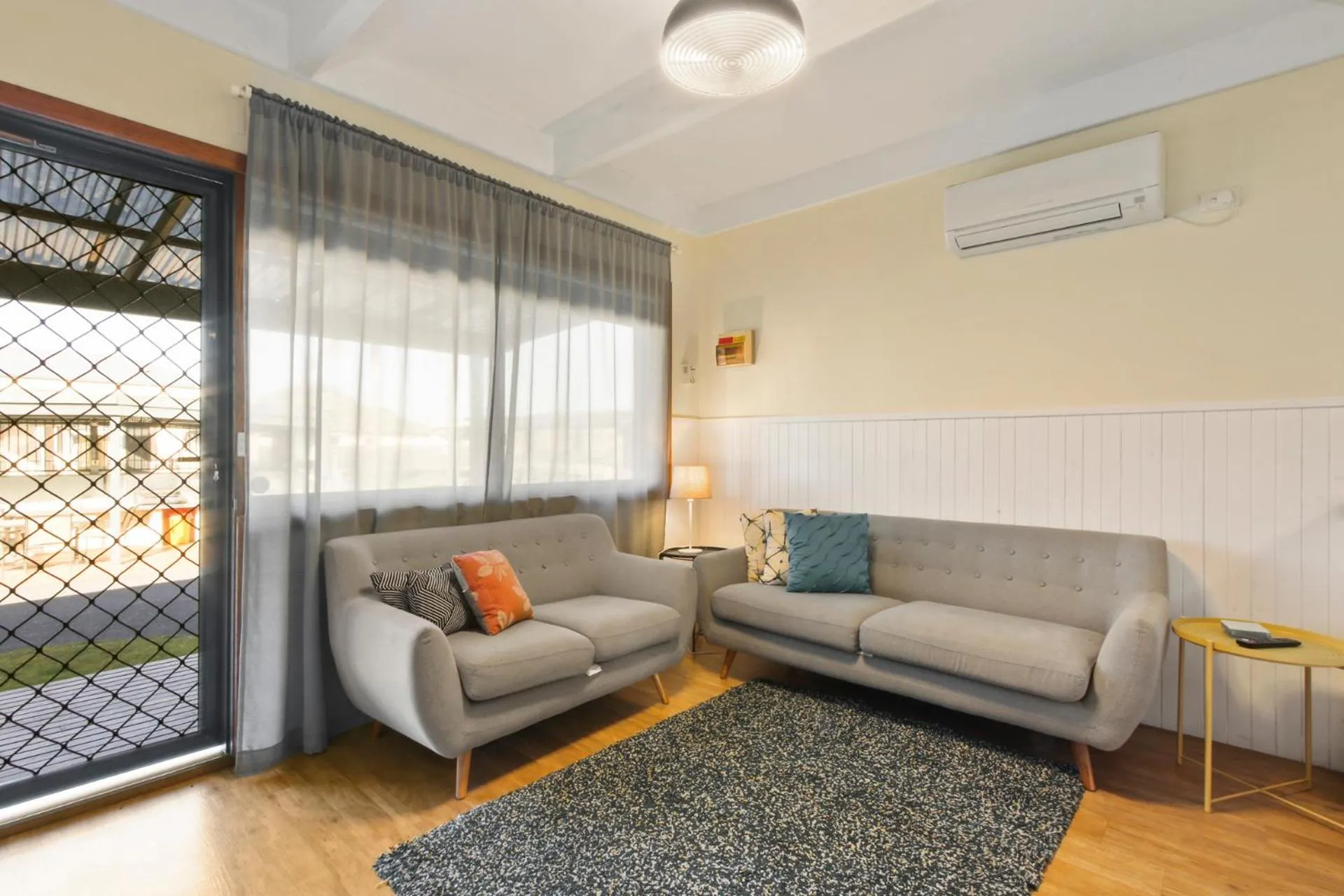 Seating area in Ocean Bridge Lakes Entrance