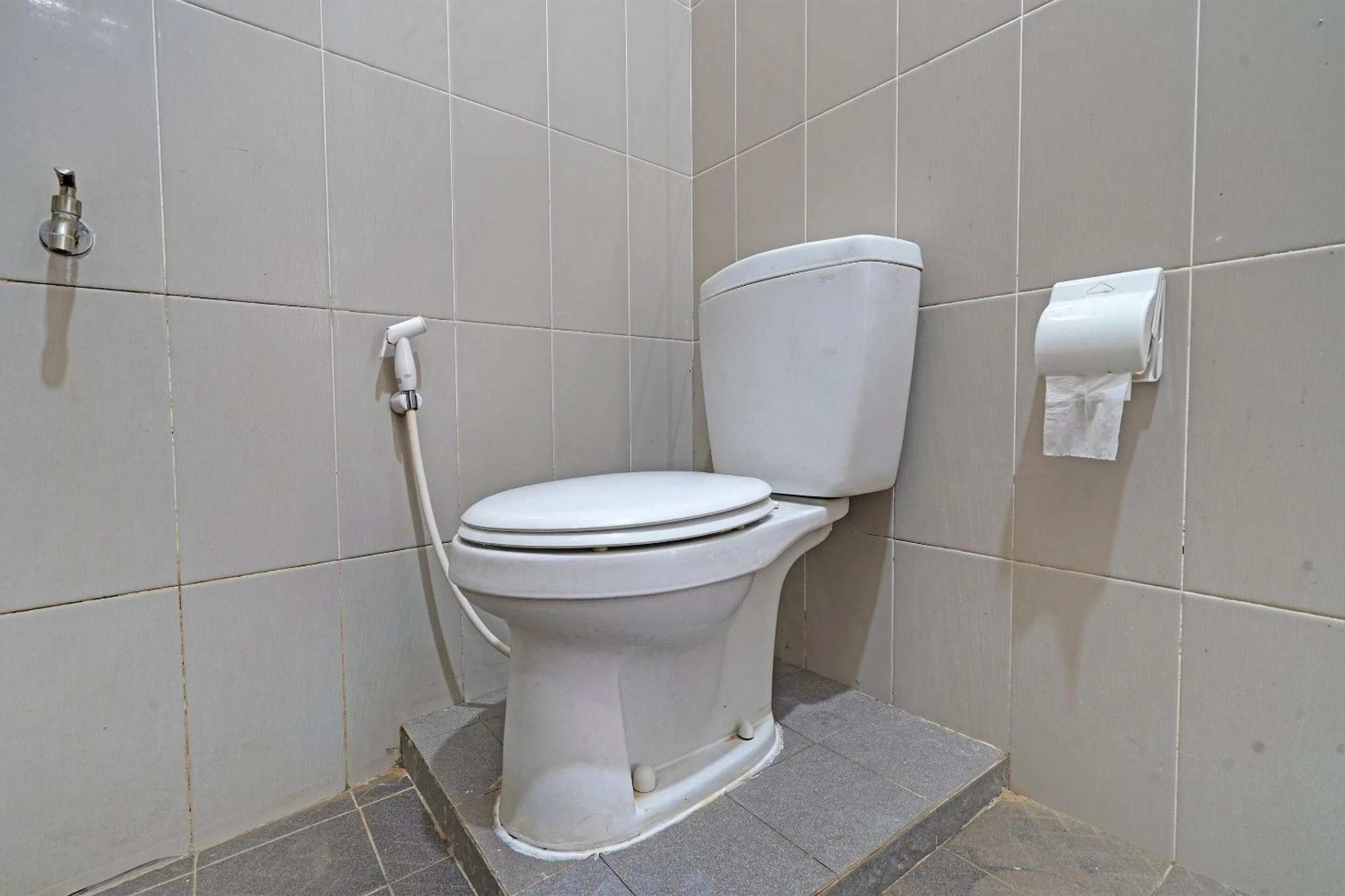 Bathroom in OYO 92023 Singgasana Cipelah Syariah