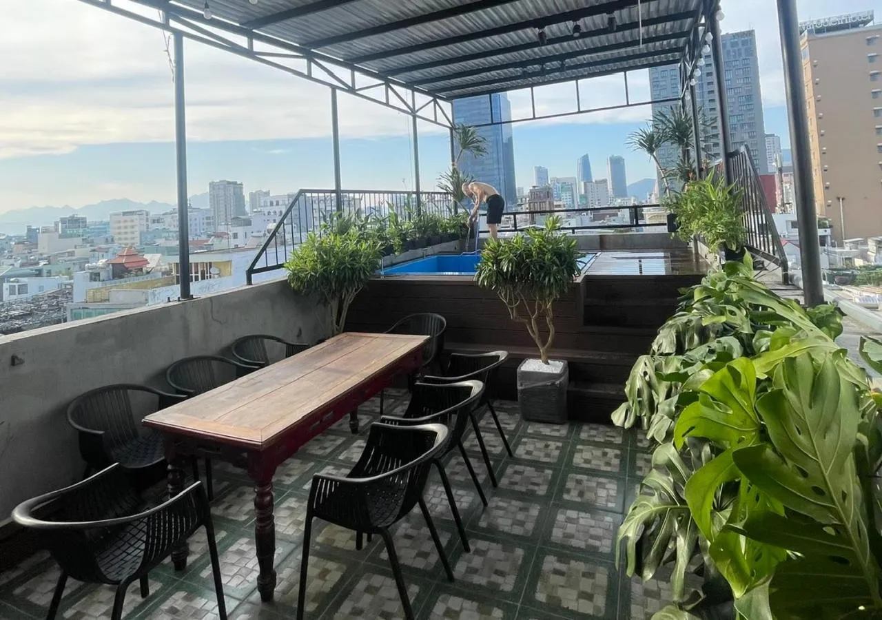 Day in Stars Central Danang