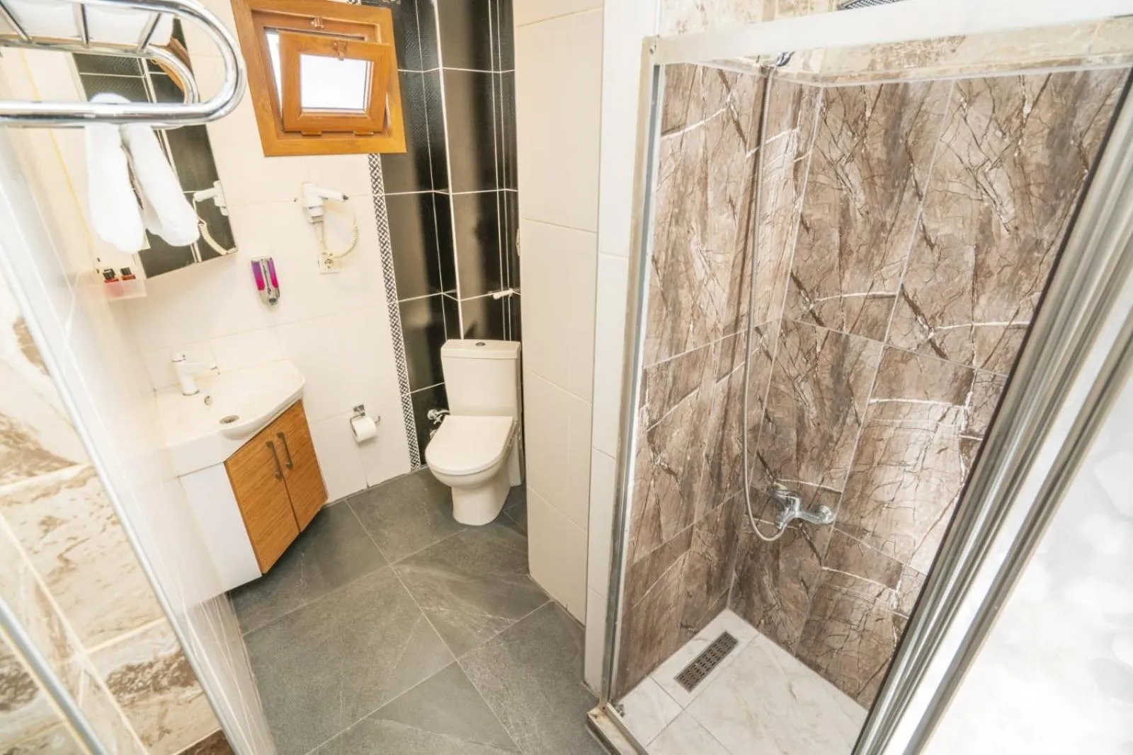 Shower in 216 Palace Suite