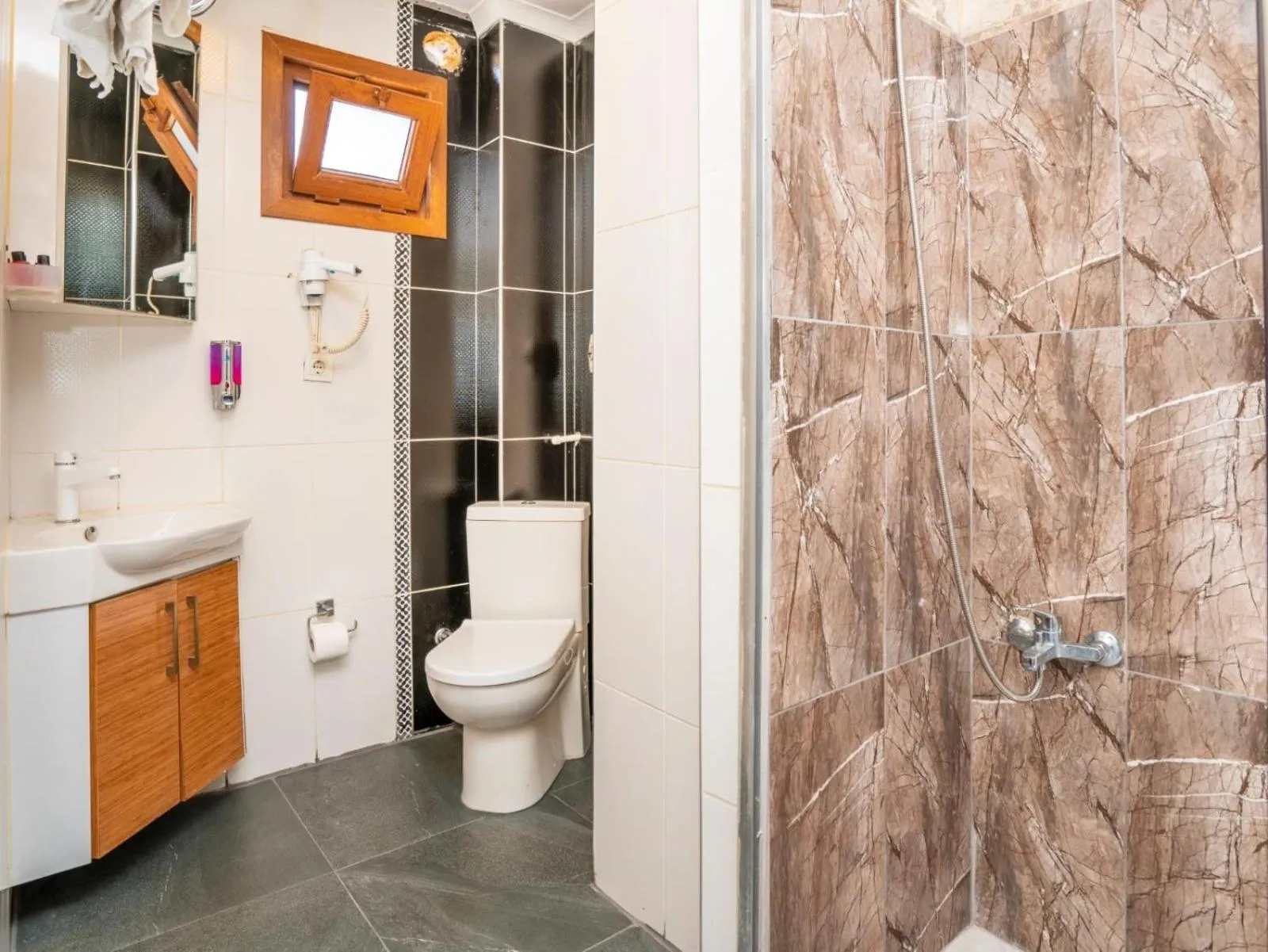 Shower in 216 Palace Suite