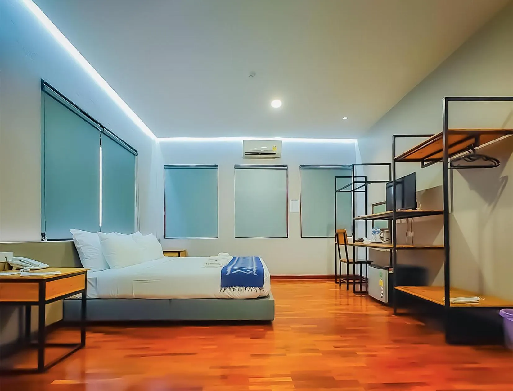 Bed in The Riva Vientiane Hotel