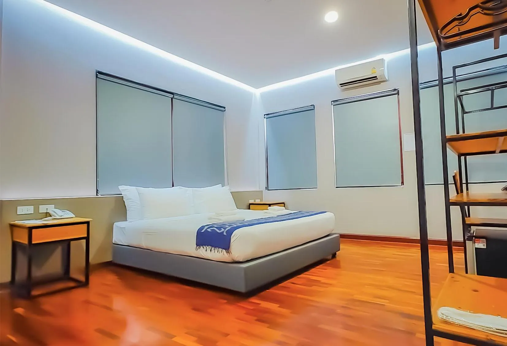 Bed in The Riva Vientiane Hotel