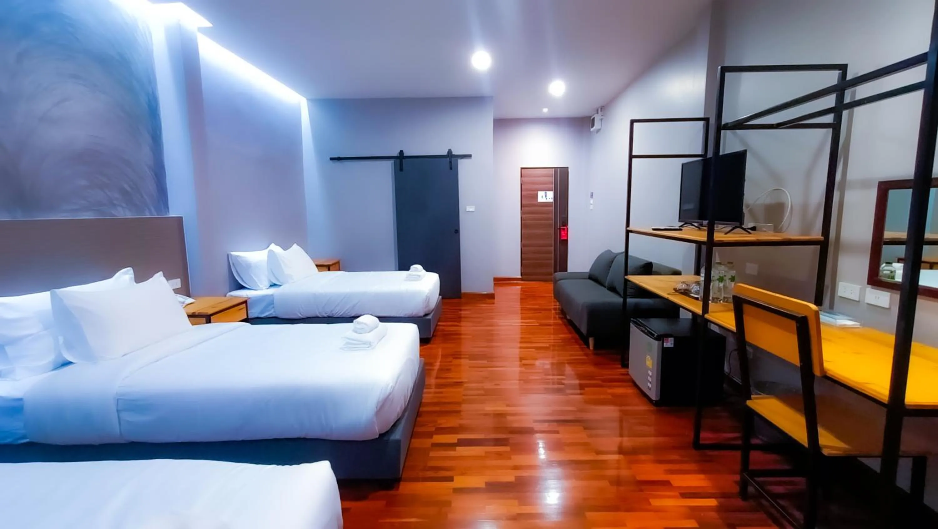 Bedroom, Bed in The Riva Vientiane Hotel