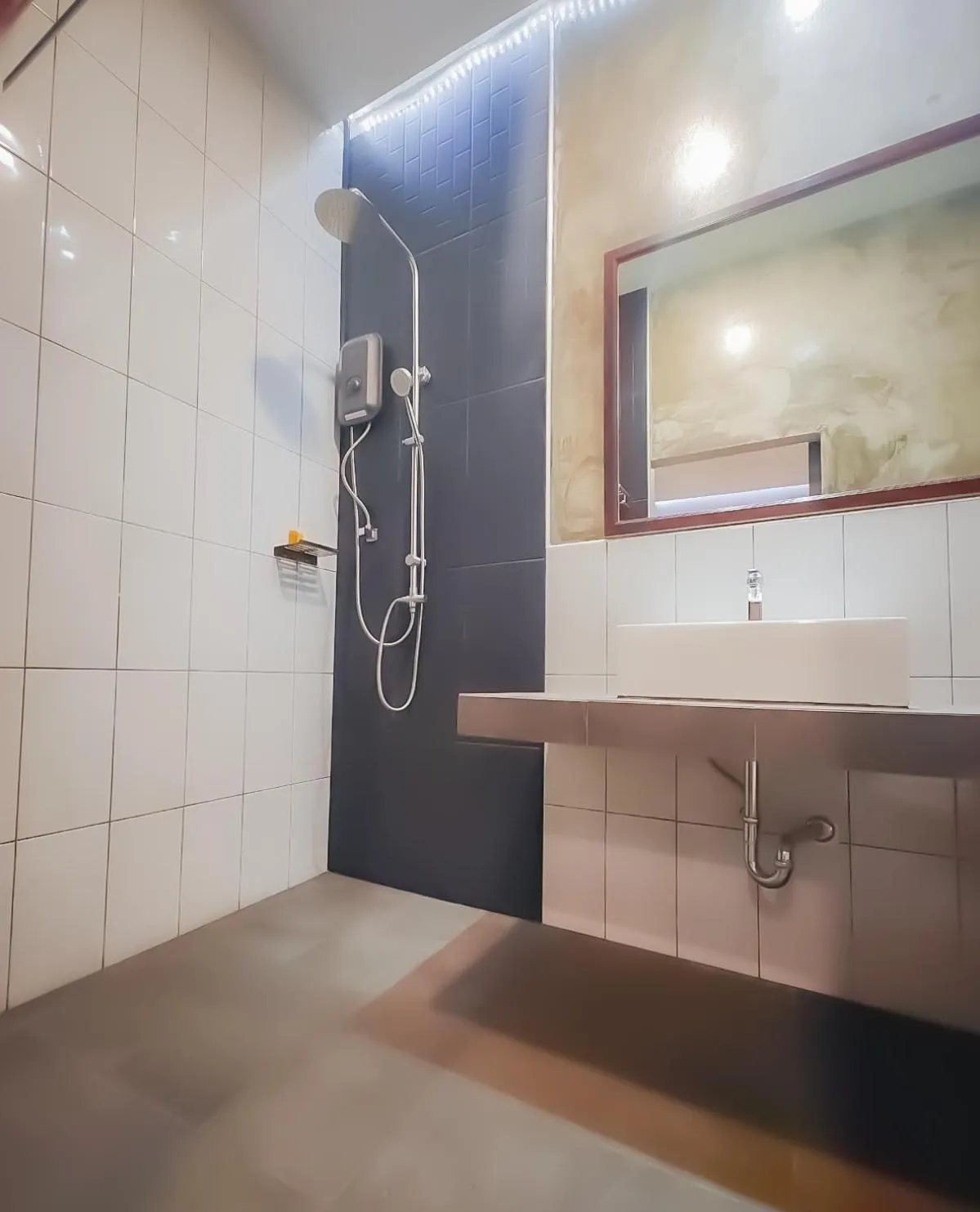 The Riva Vientiane Hotel