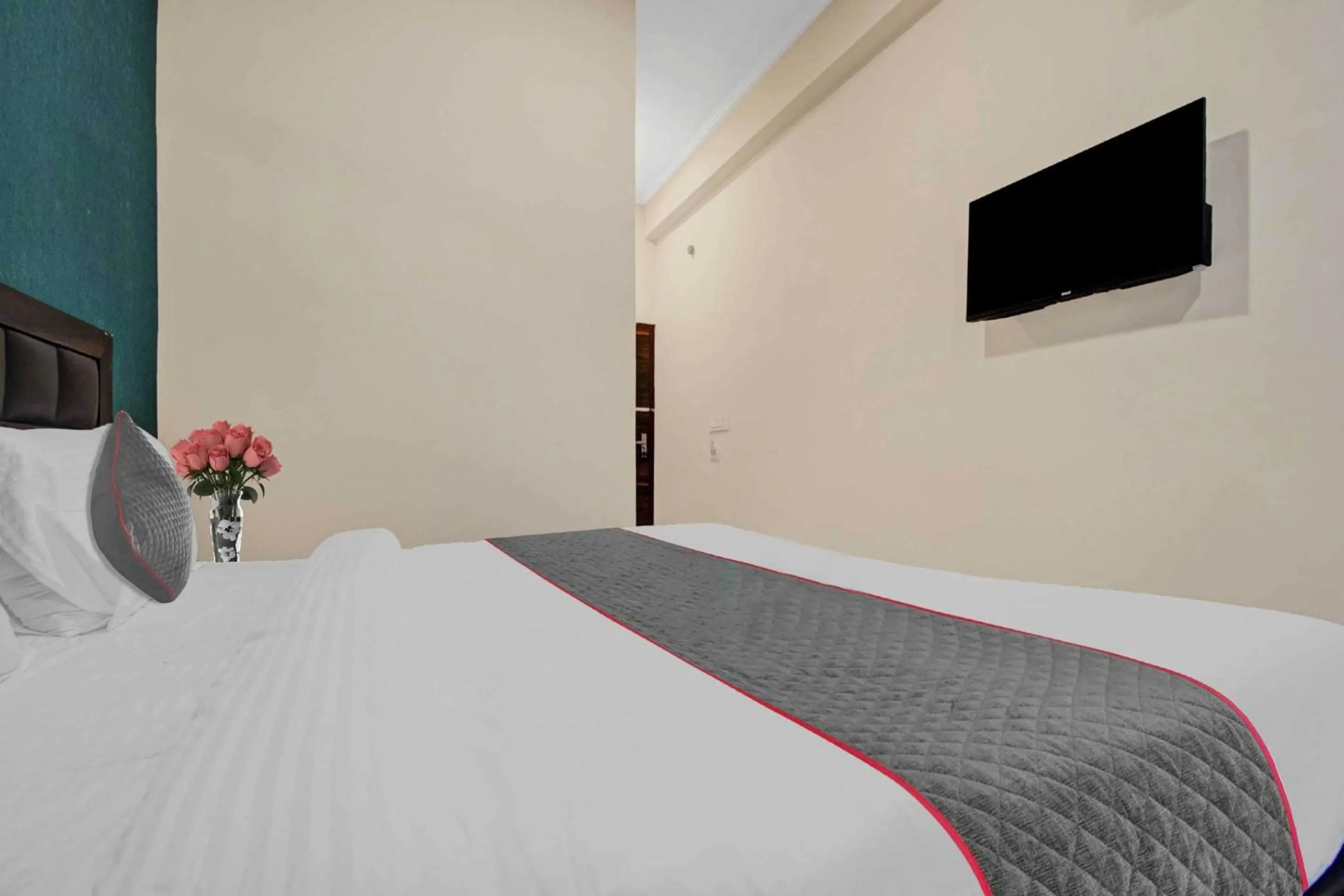 Bedroom, Bed in Collection O Aloft