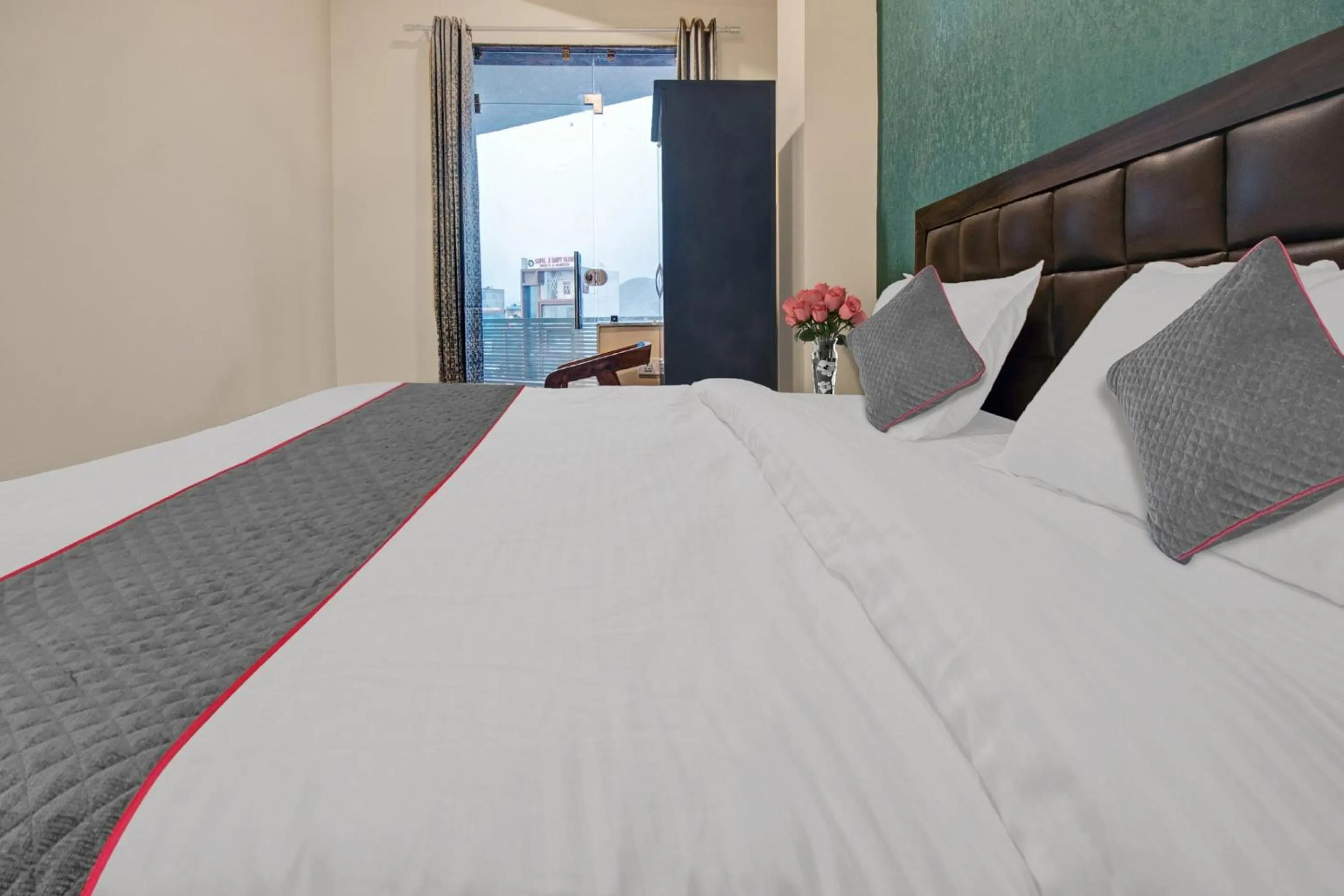 Bedroom, Bed in Collection O Aloft