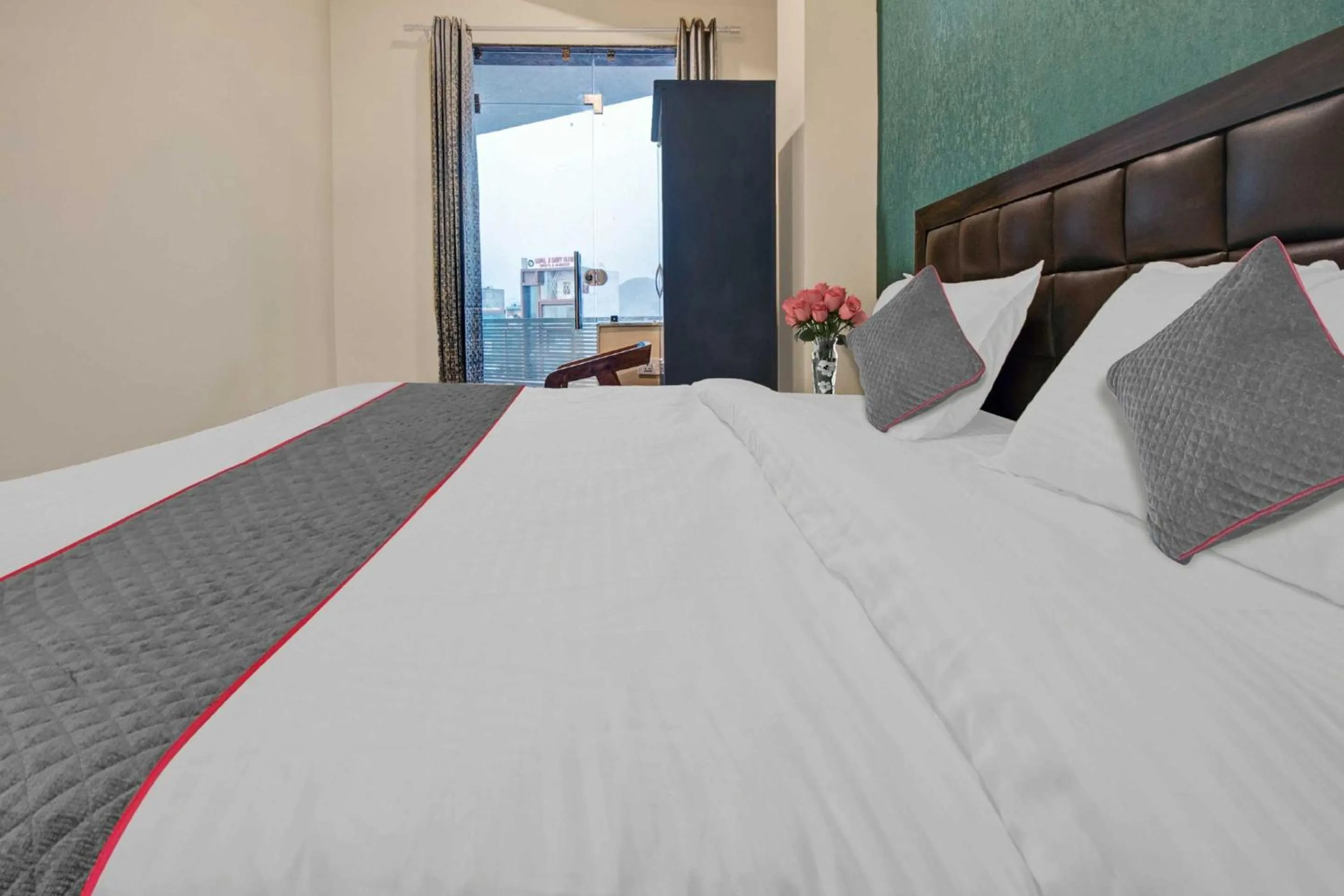 Bedroom, Bed in Collection O Aloft