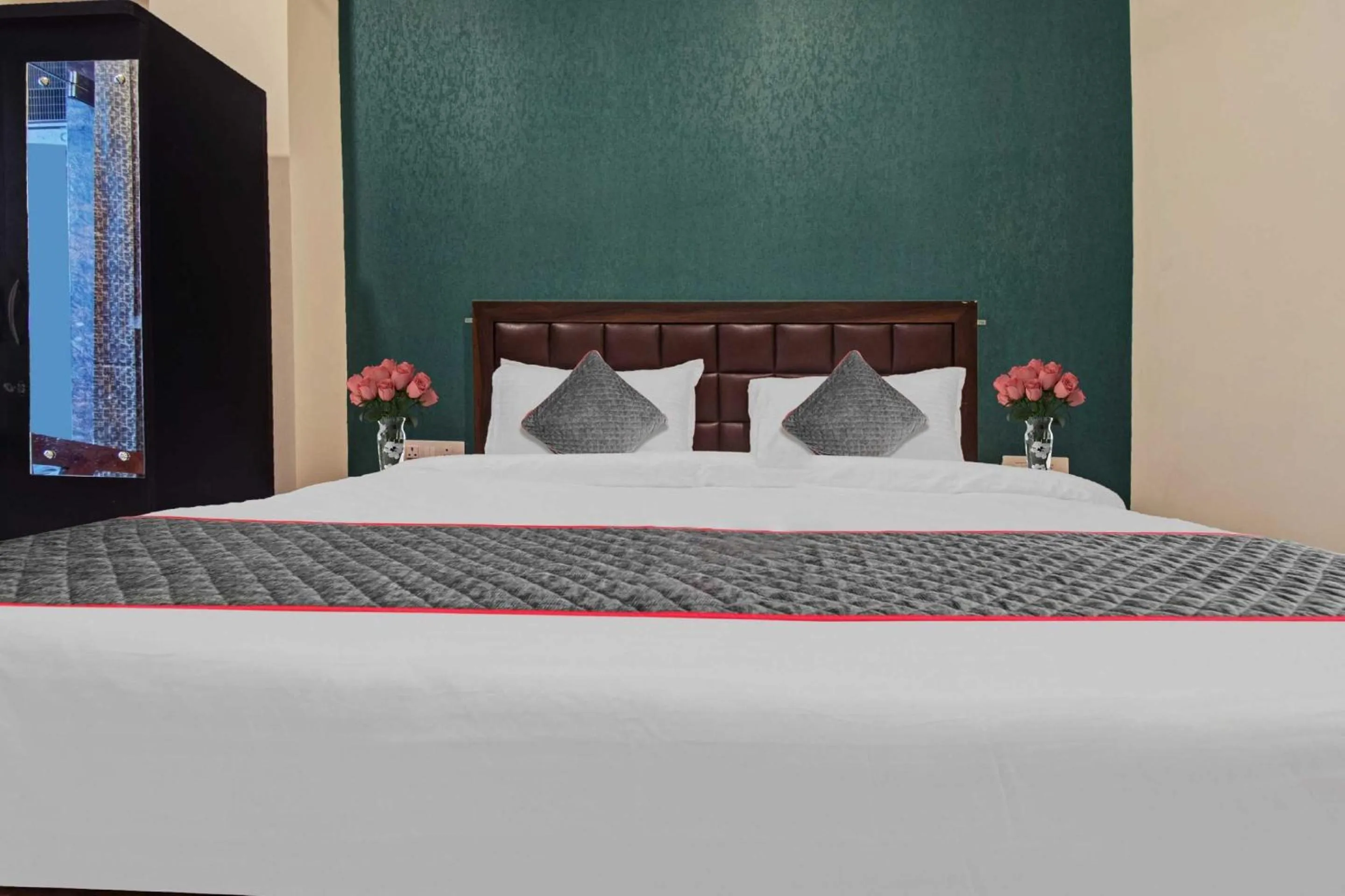 Bedroom, Bed in Collection O Aloft