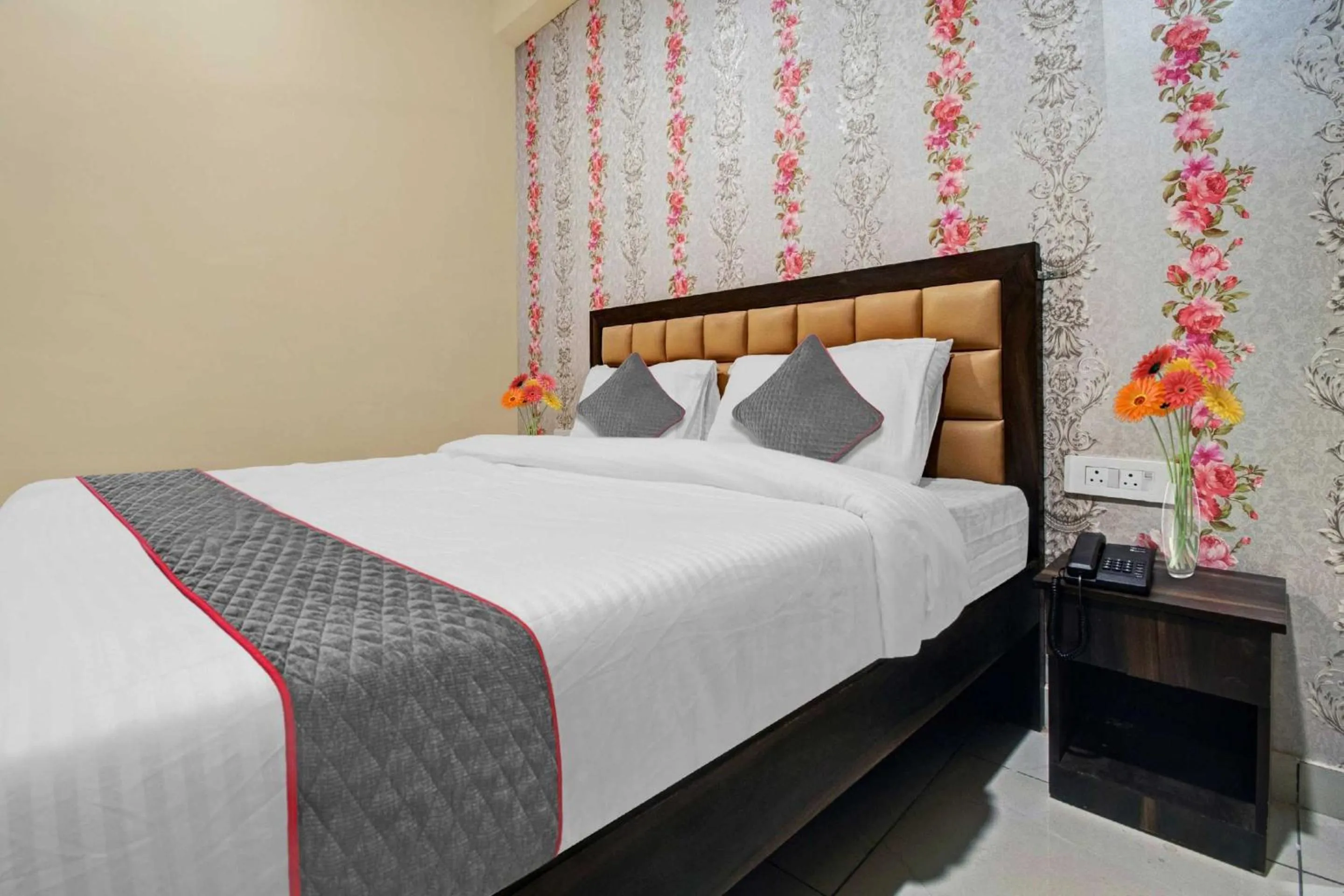 Bedroom, Bed in Collection O Aloft