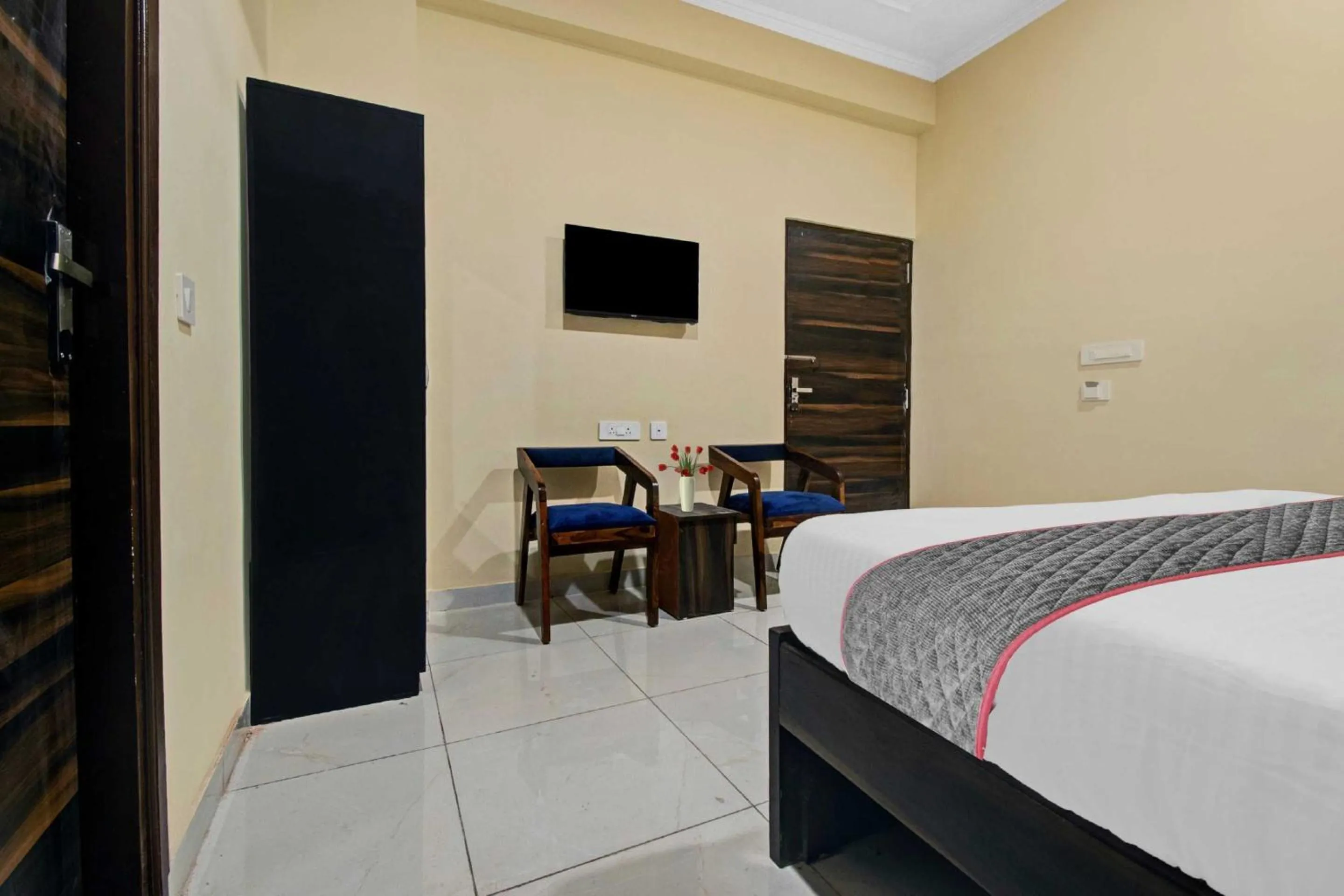 Bedroom, Bed in Collection O Aloft