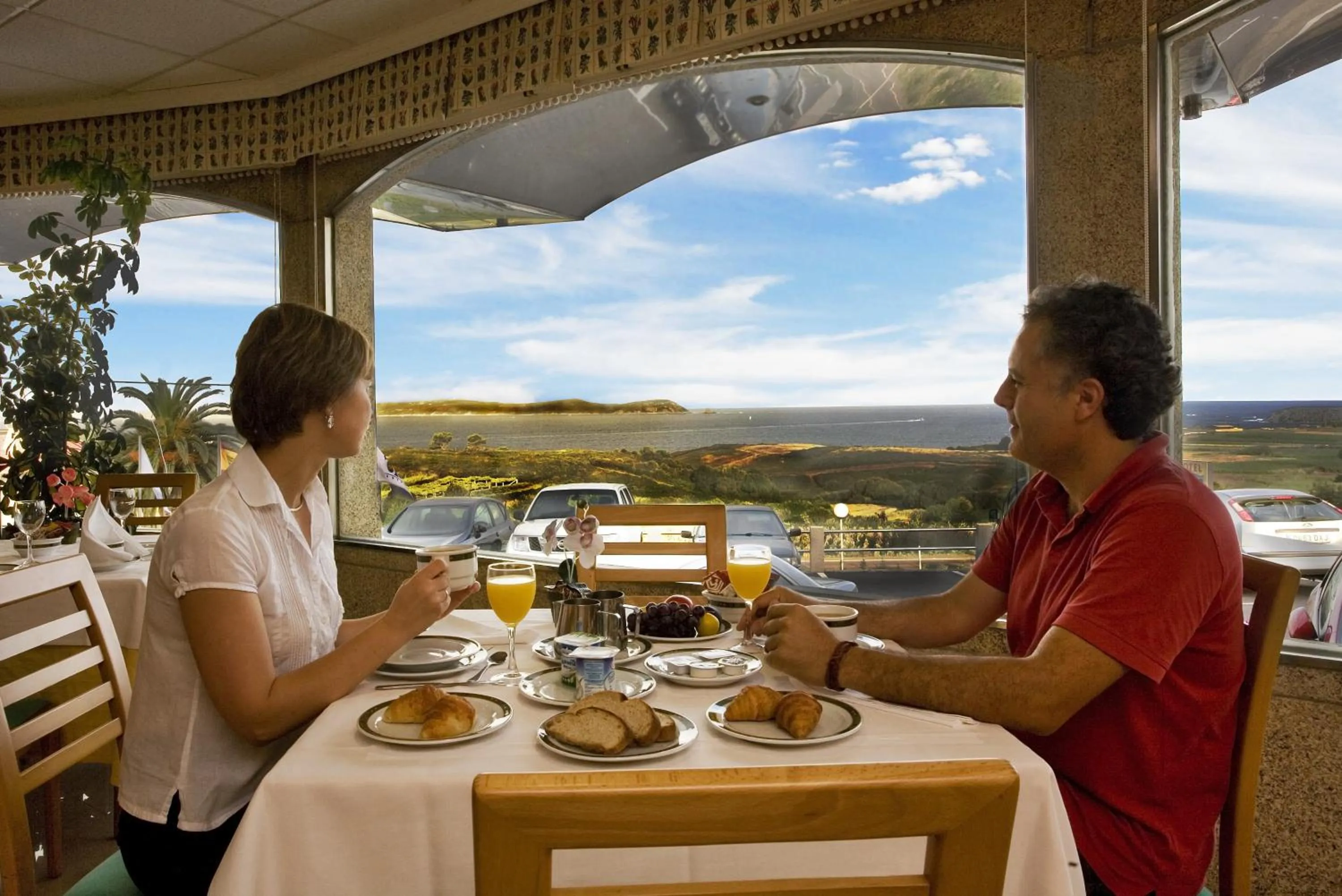 Restaurant/places to eat in Hotel Oca Vermar