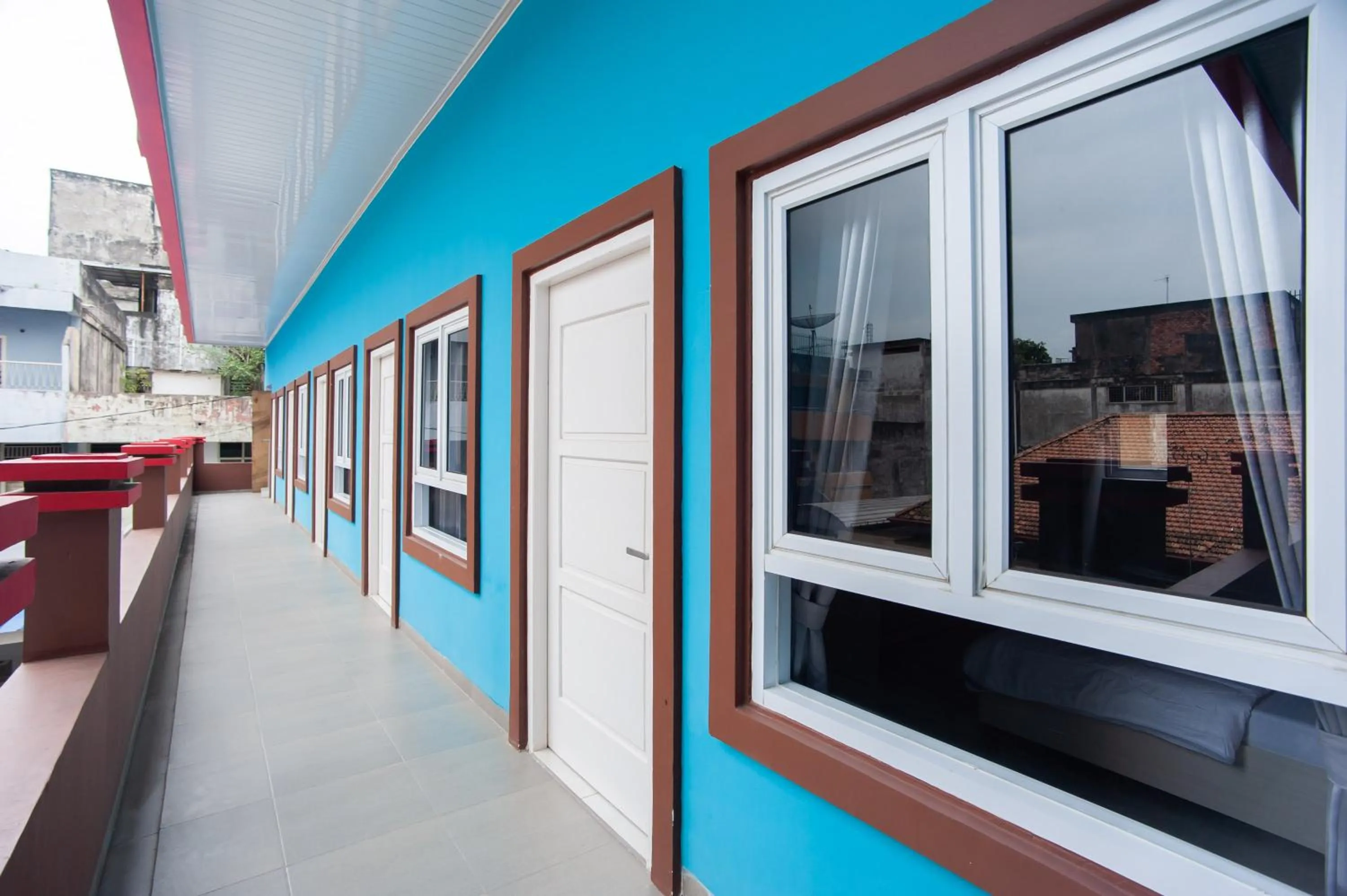 Balcony/Terrace in Urbanview Hotel Pangeran Palembang by RedDoorz