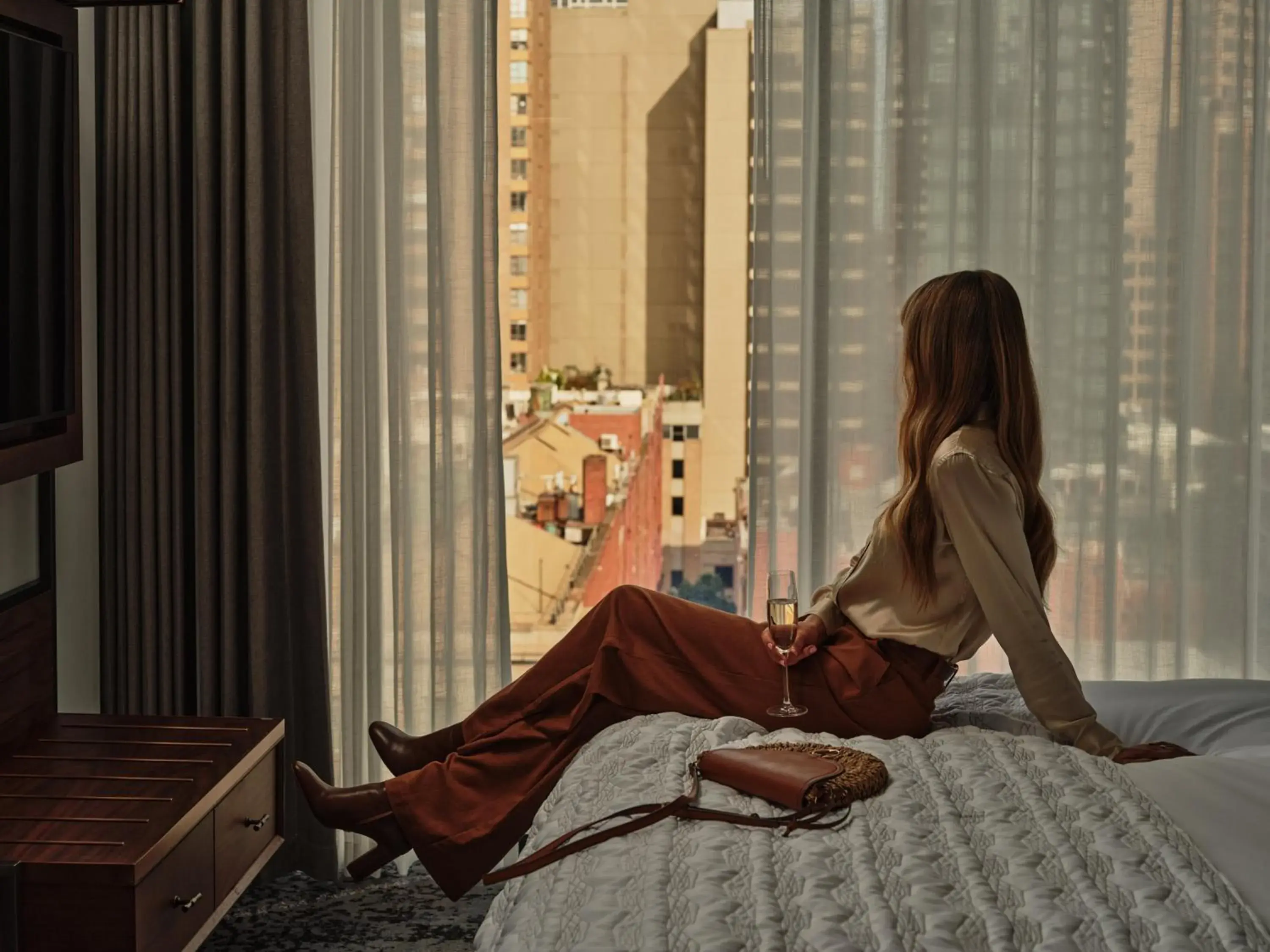 One-Bedroom King Suite with City View in Le Meridien Melbourne One-Bedroom King Suite with City View in Le Meridien Melbourne