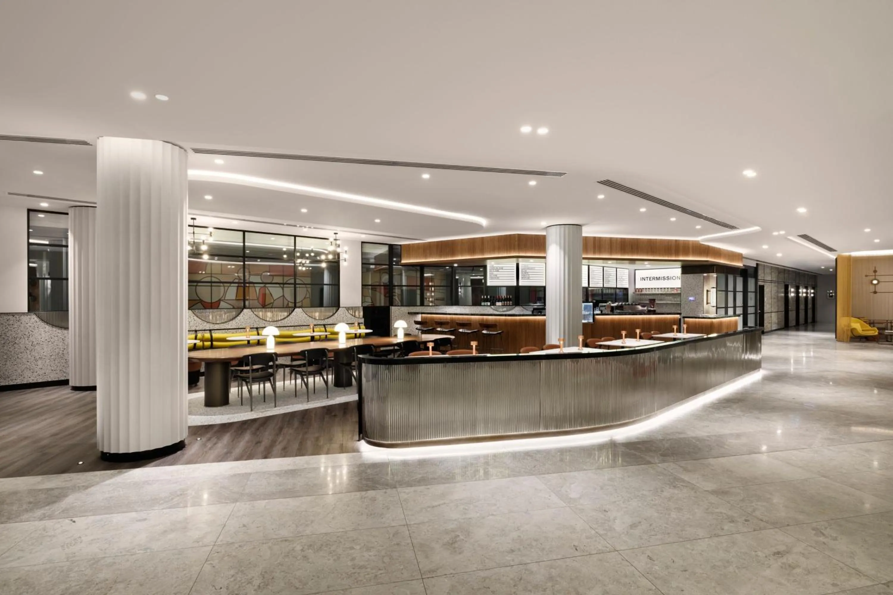 Lounge or bar in Le Meridien Melbourne