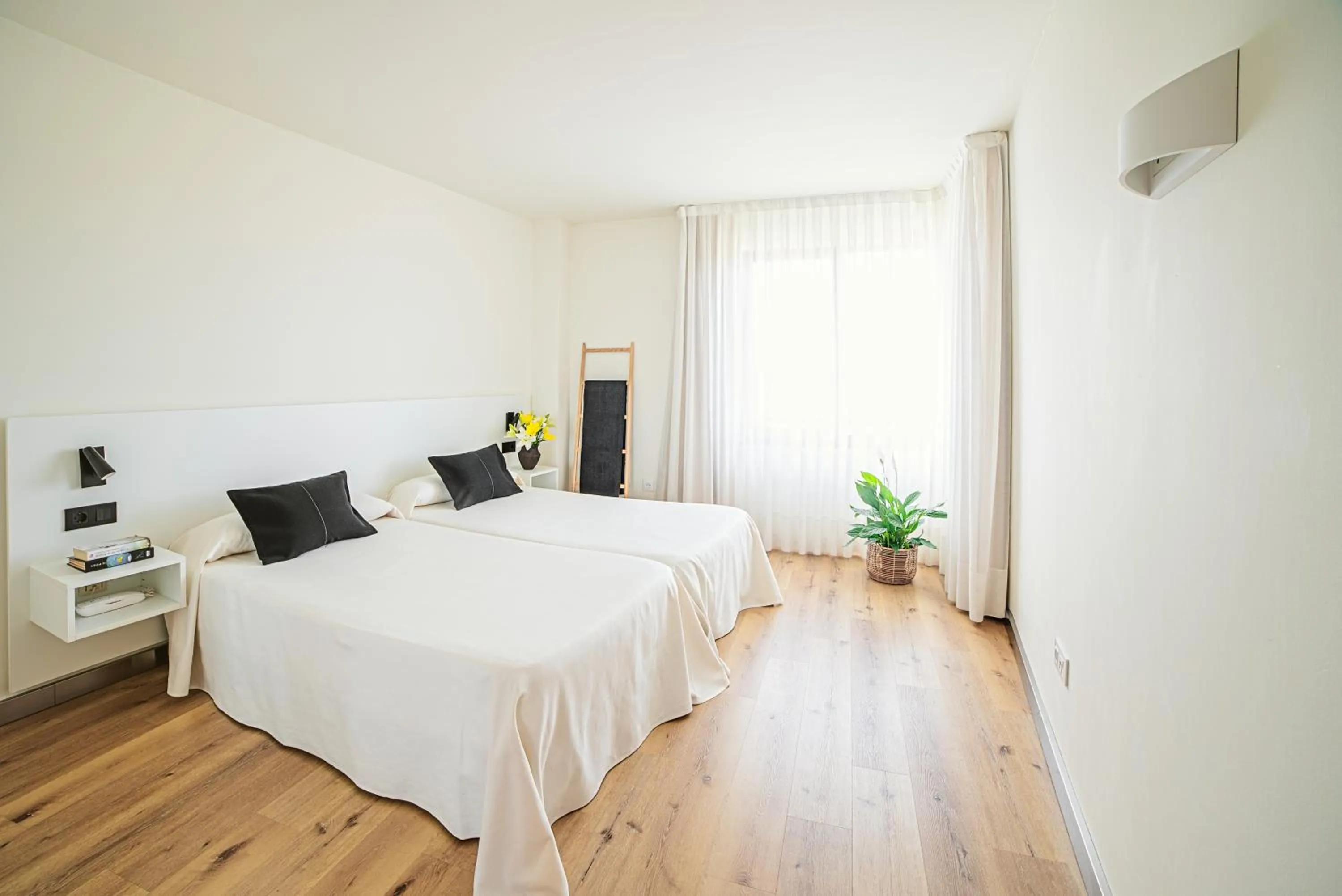 Bed in Playas de Liencres - Hotel & Apartamentos