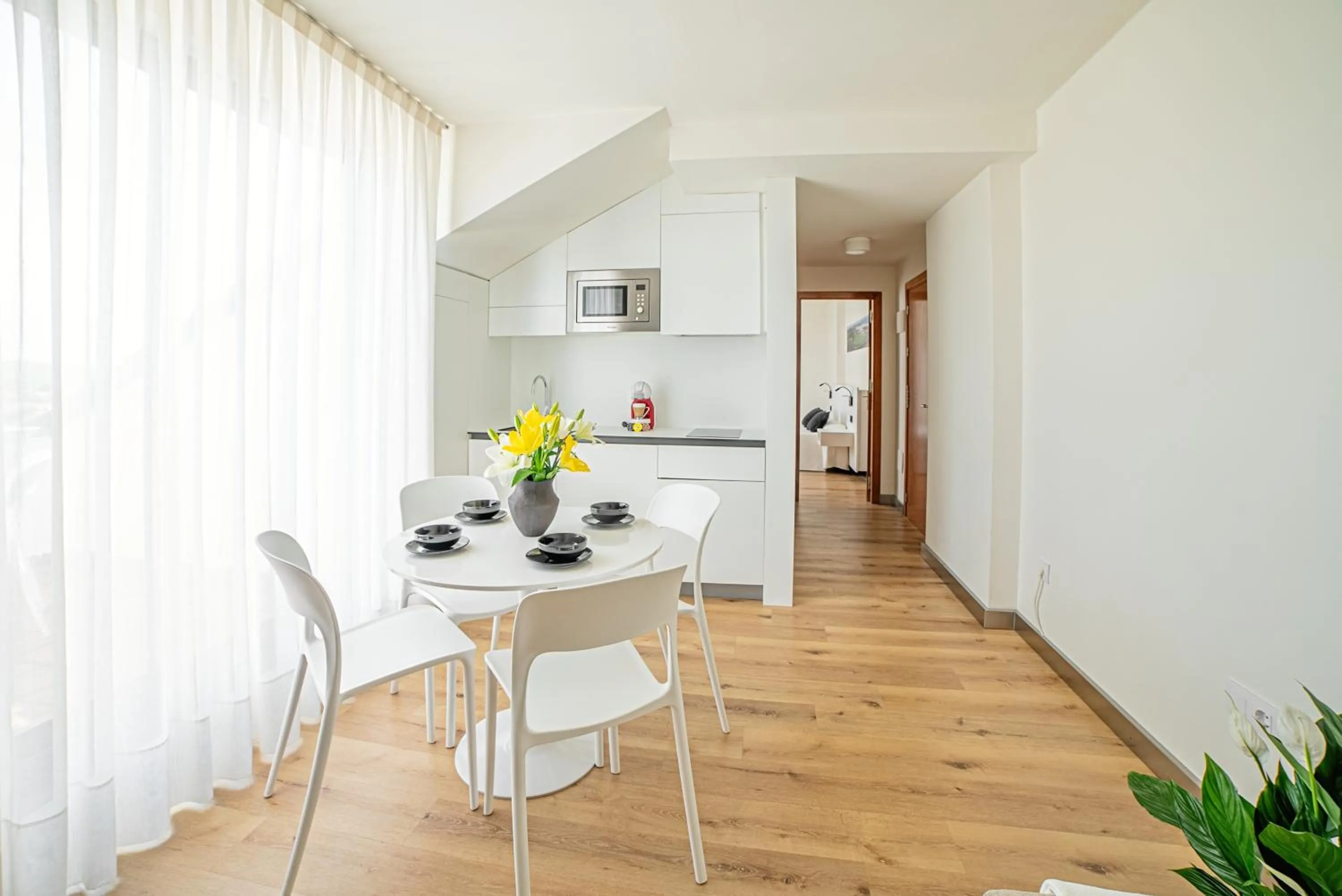 Kitchen or kitchenette in Playas de Liencres - Hotel & Apartamentos