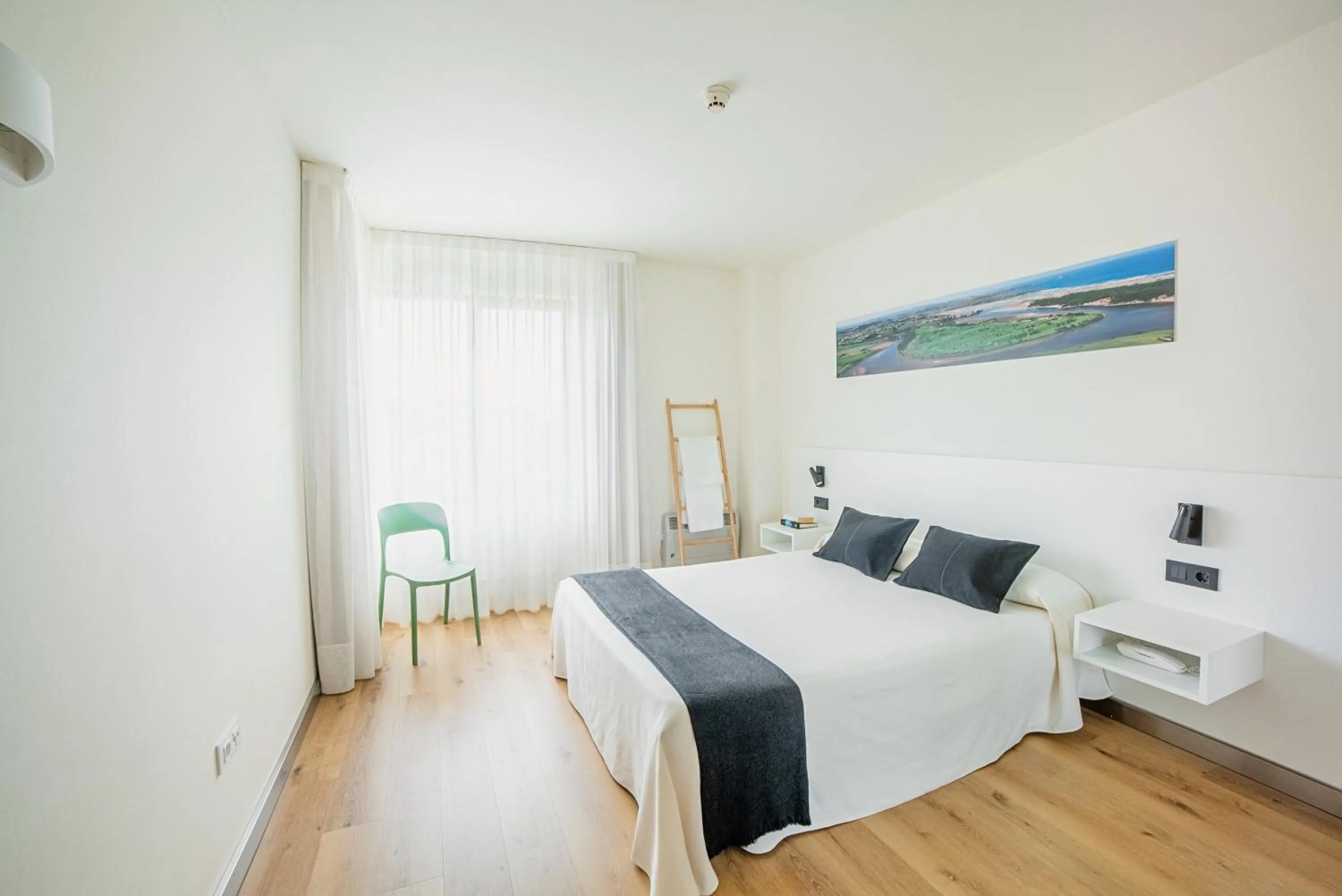 Bed in Playas de Liencres - Hotel & Apartamentos