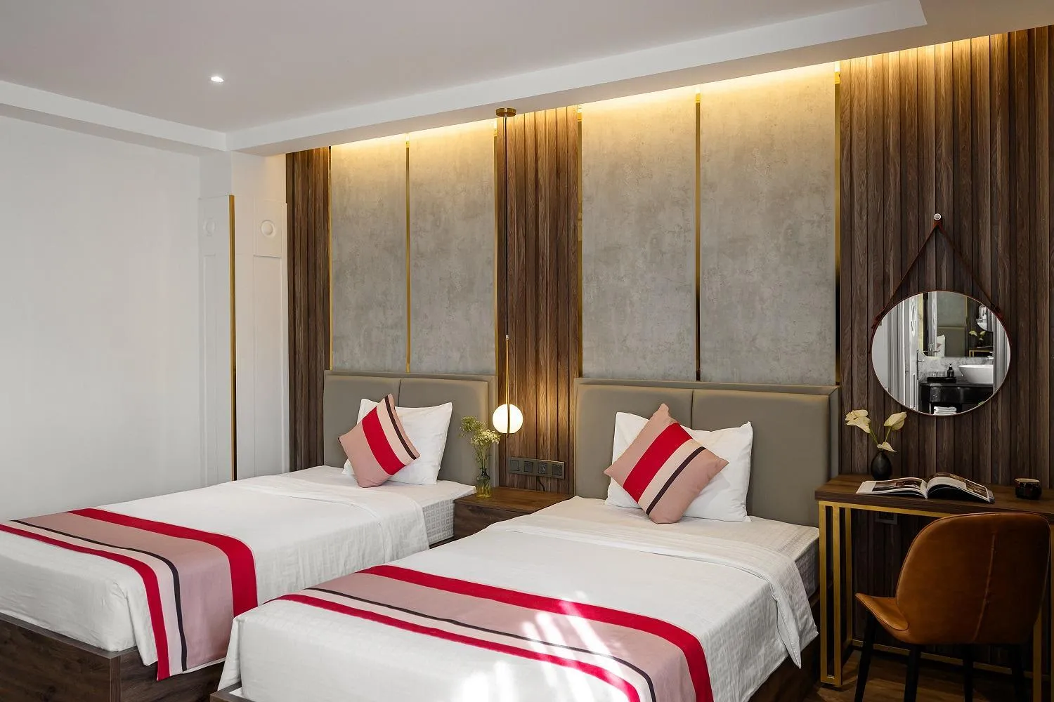 Photo of the whole room, Bed in Acnos Hotel