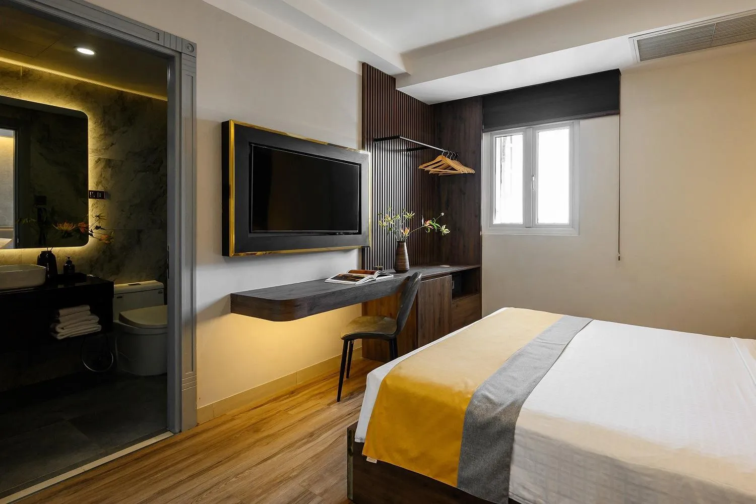 Photo of the whole room, Bed in Acnos Hotel