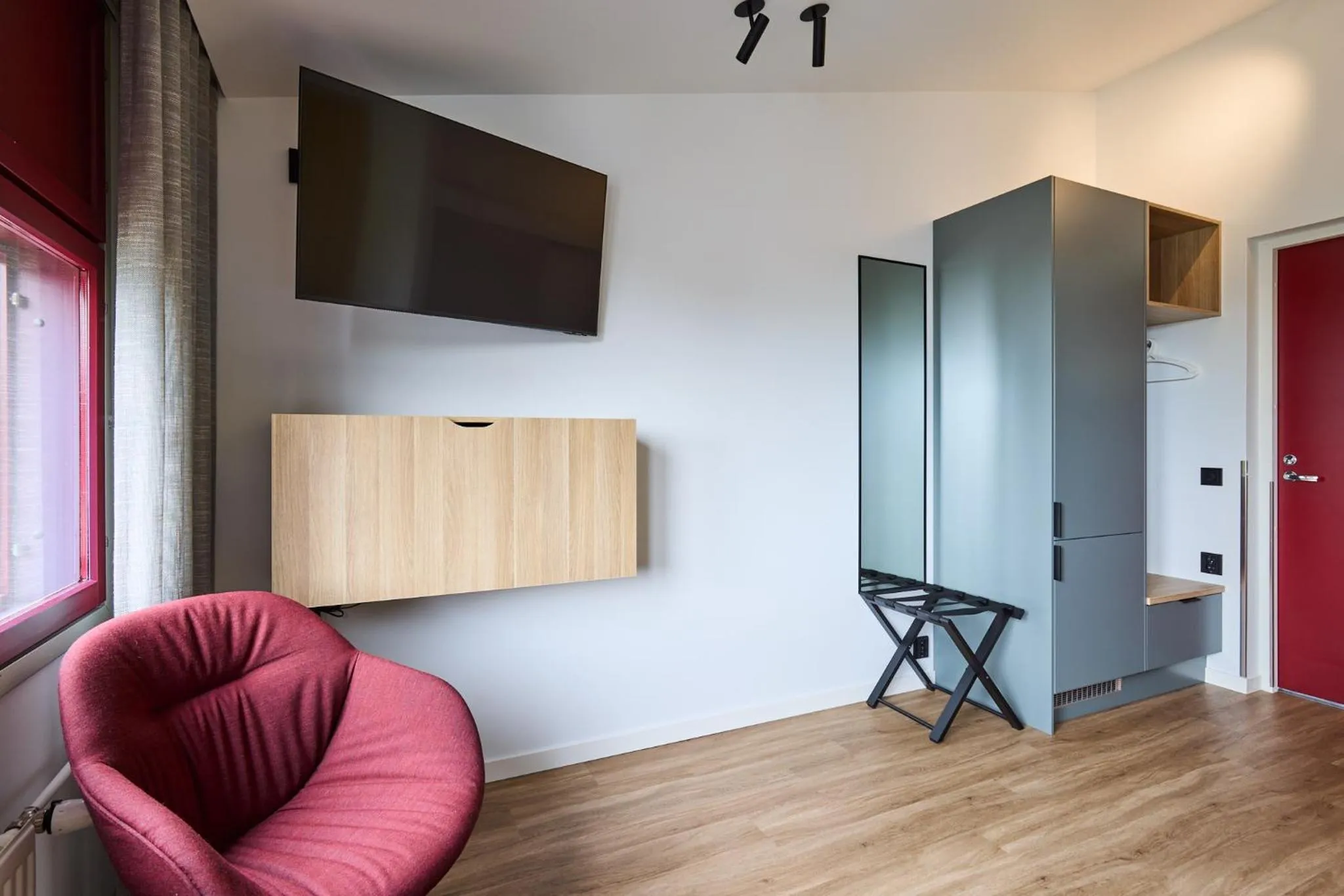 TV and multimedia in Hotel Linnasmäki