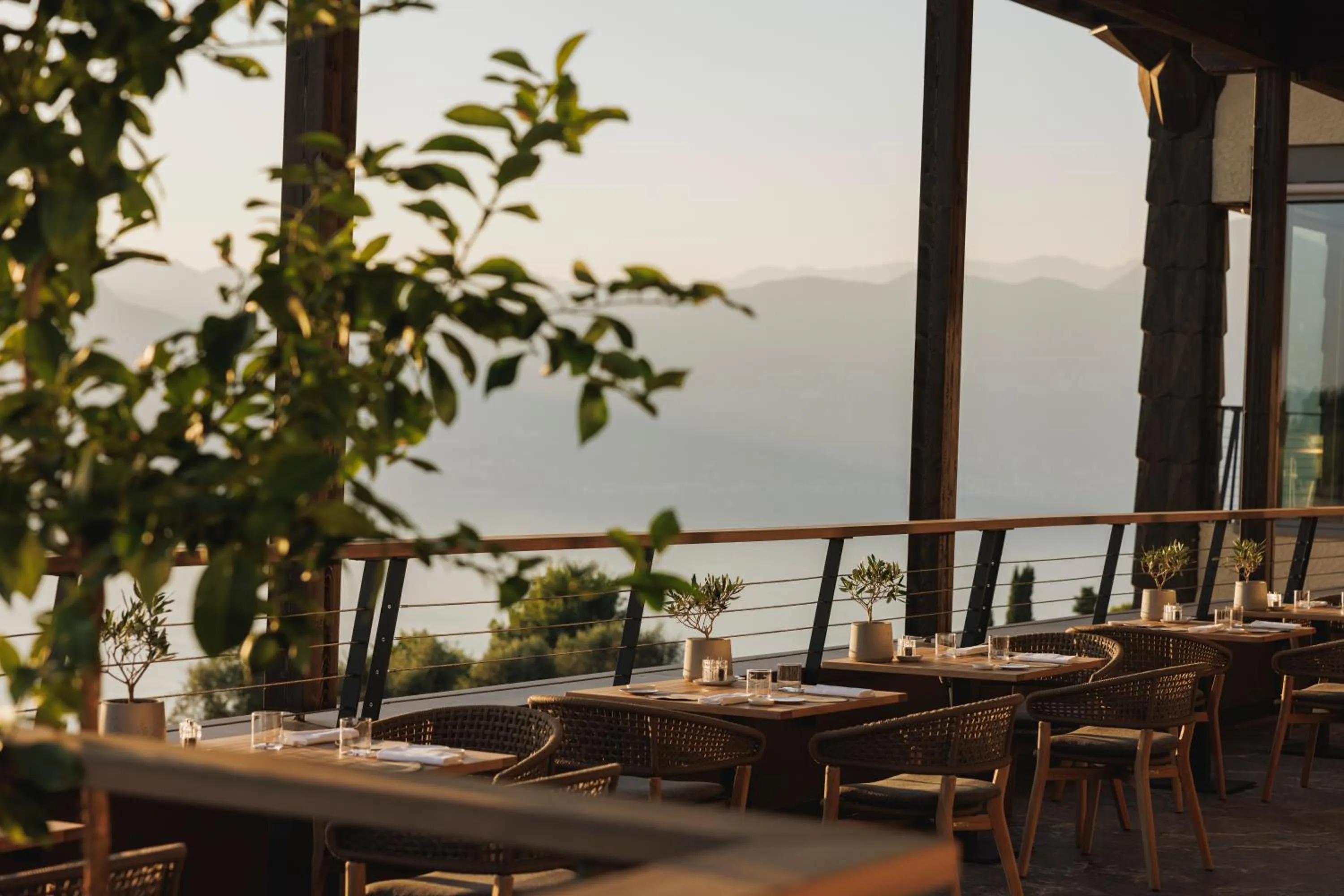 Restaurant/places to eat in Cape of Senses