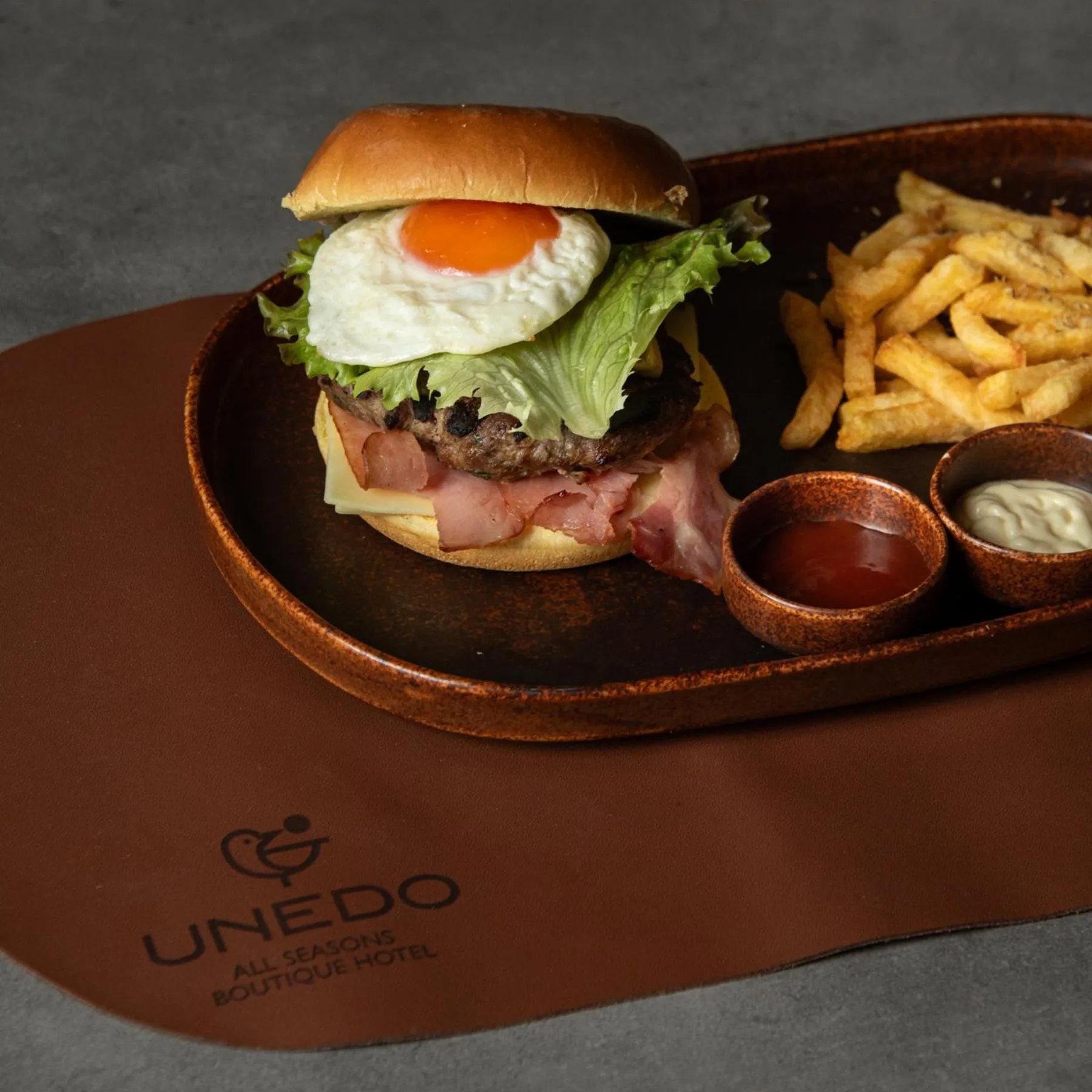 Restaurant/places to eat in Unedo All Seasons Boutique Hotel