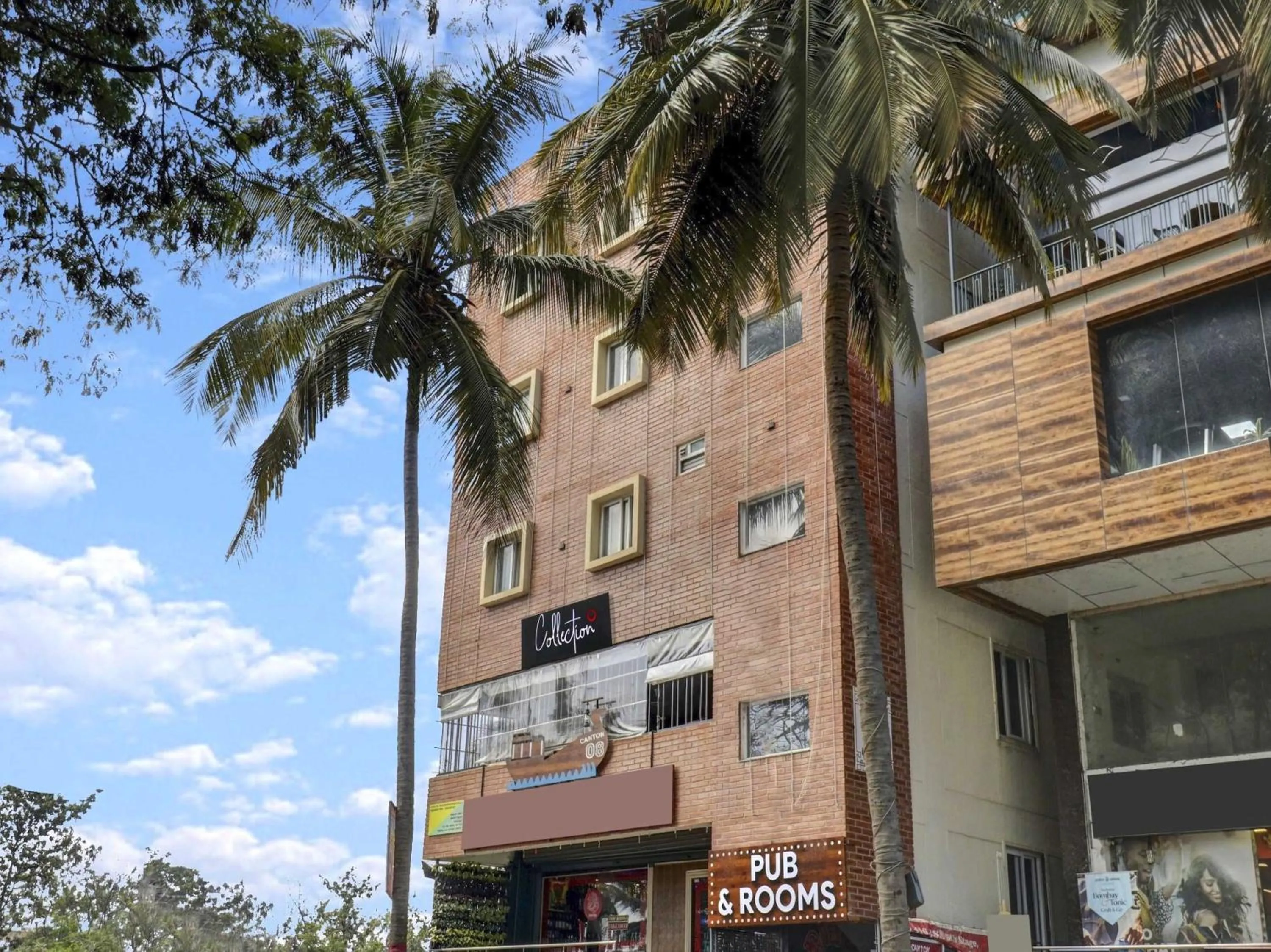 Facade/entrance in Hotel O Canton Hotel