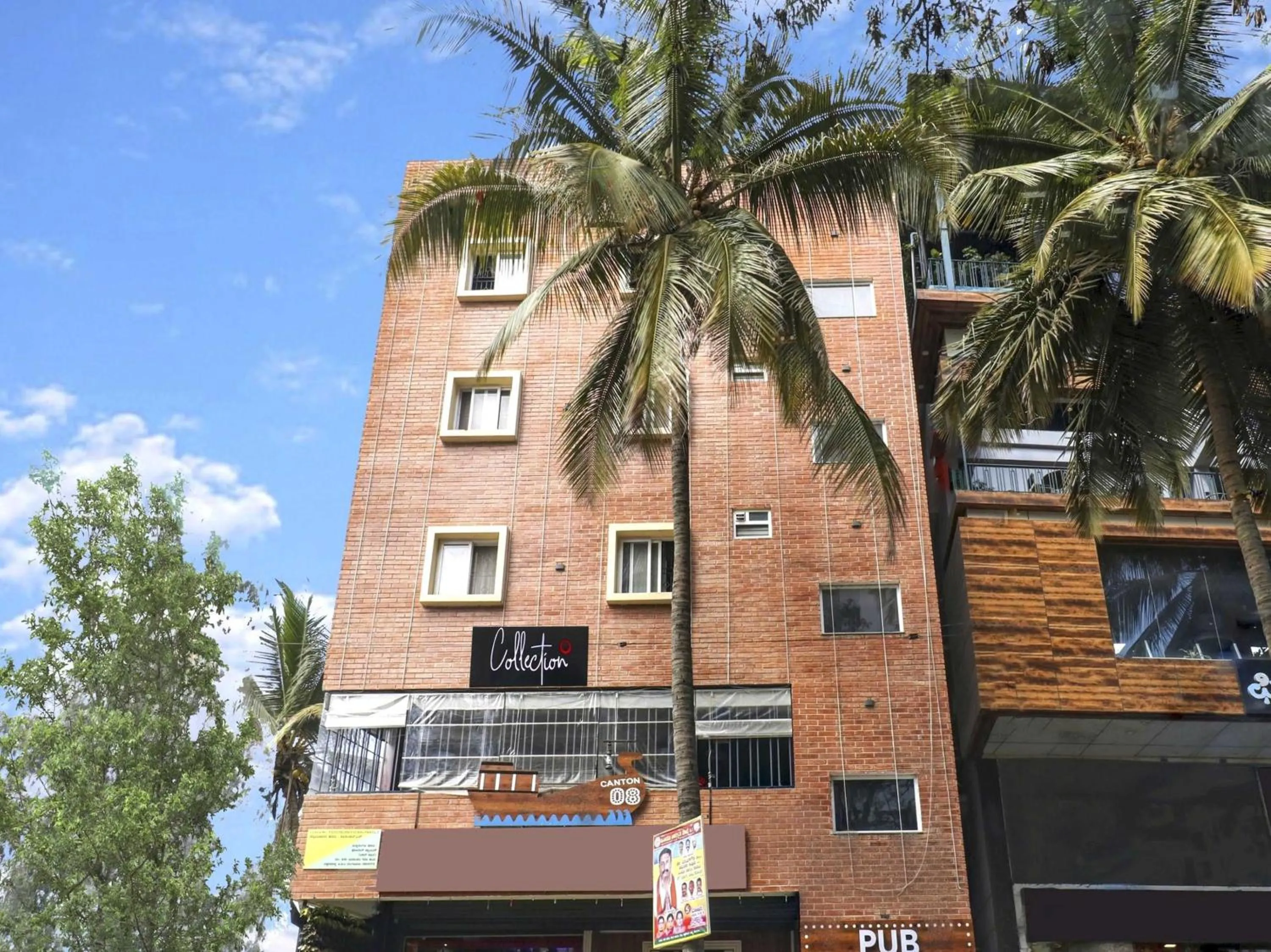 Facade/entrance in Hotel O Canton Hotel