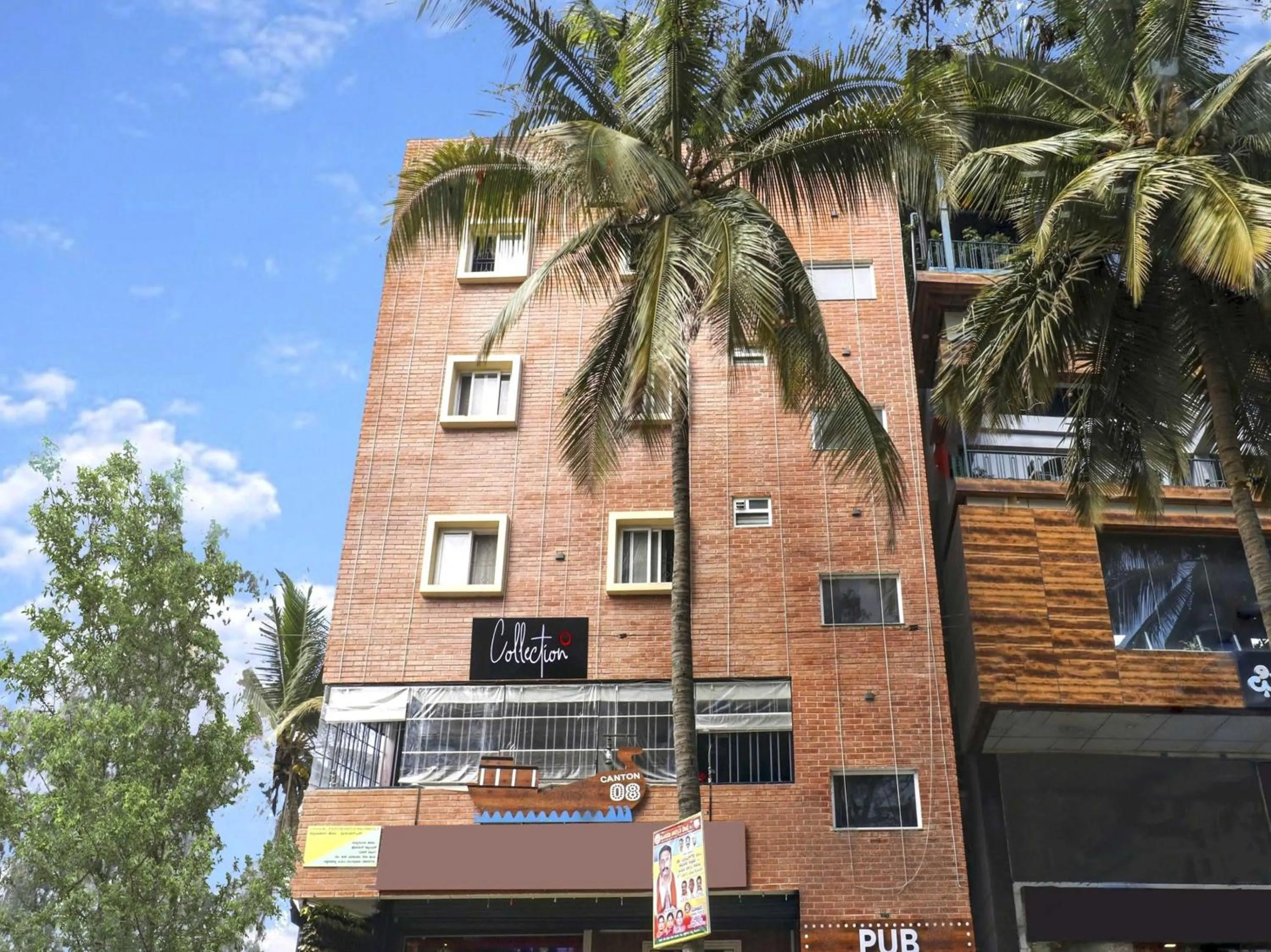 Facade/entrance in Hotel O Canton Hotel