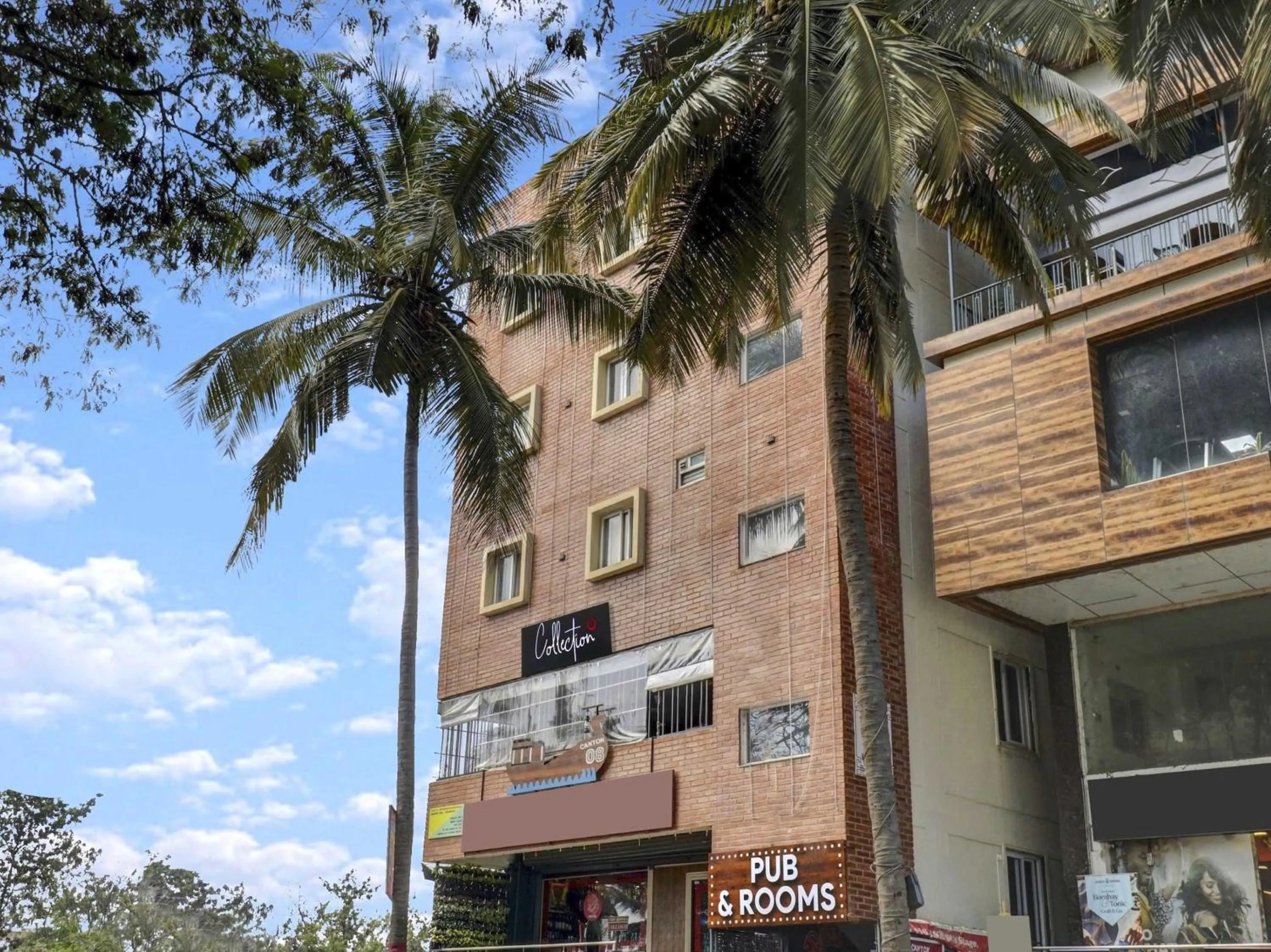 Facade/entrance in Hotel O Canton Hotel