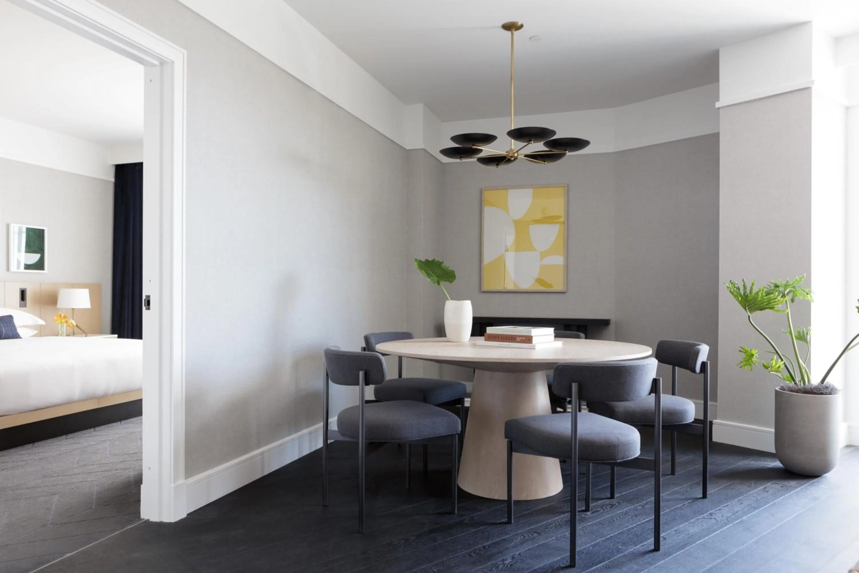 Photo of the whole room, Bed in Kimpton - The Forum Hotel by IHG