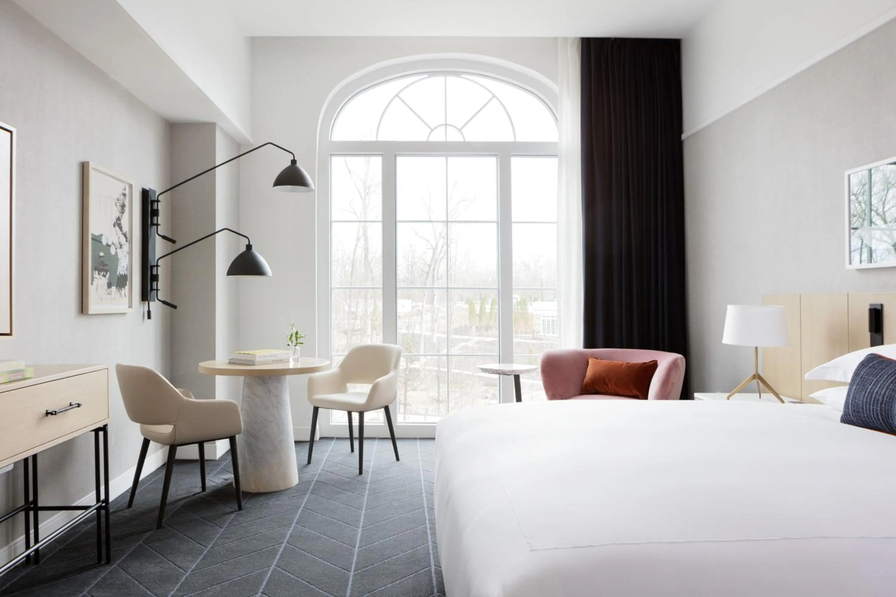 Photo of the whole room, Bed in Kimpton - The Forum Hotel by IHG