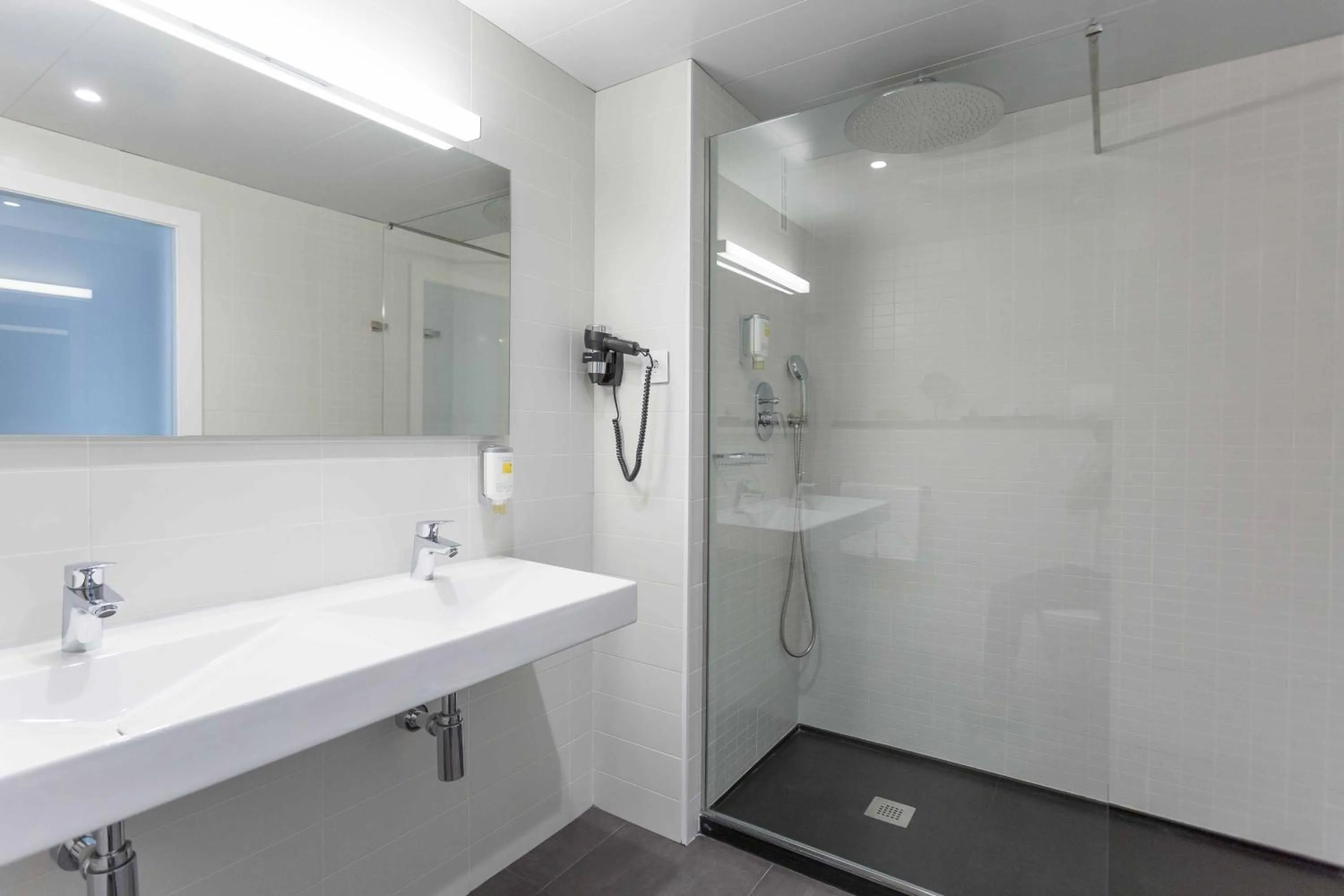 Bathroom in ARTIEM Madrid