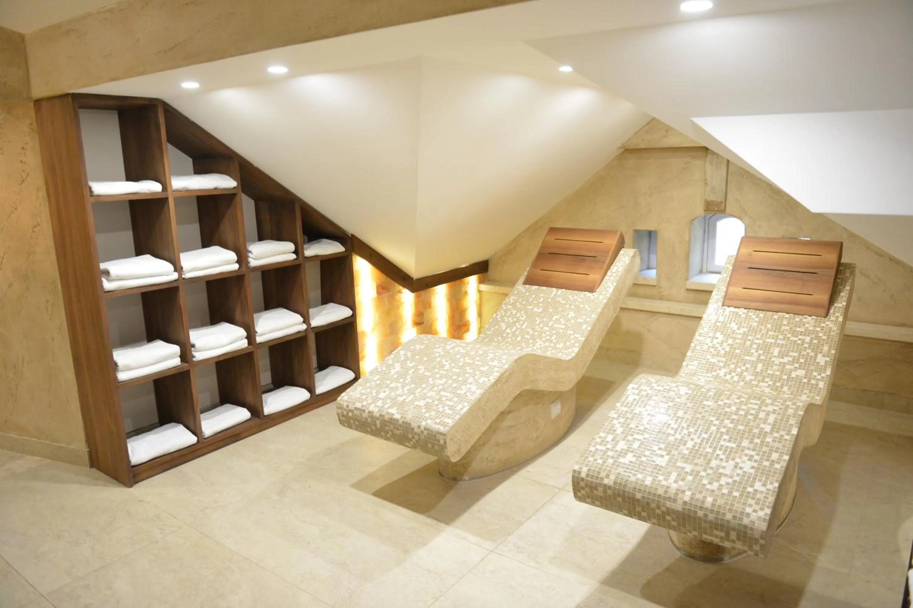 Spa and wellness centre/facilities in Emilia Lux Rooms