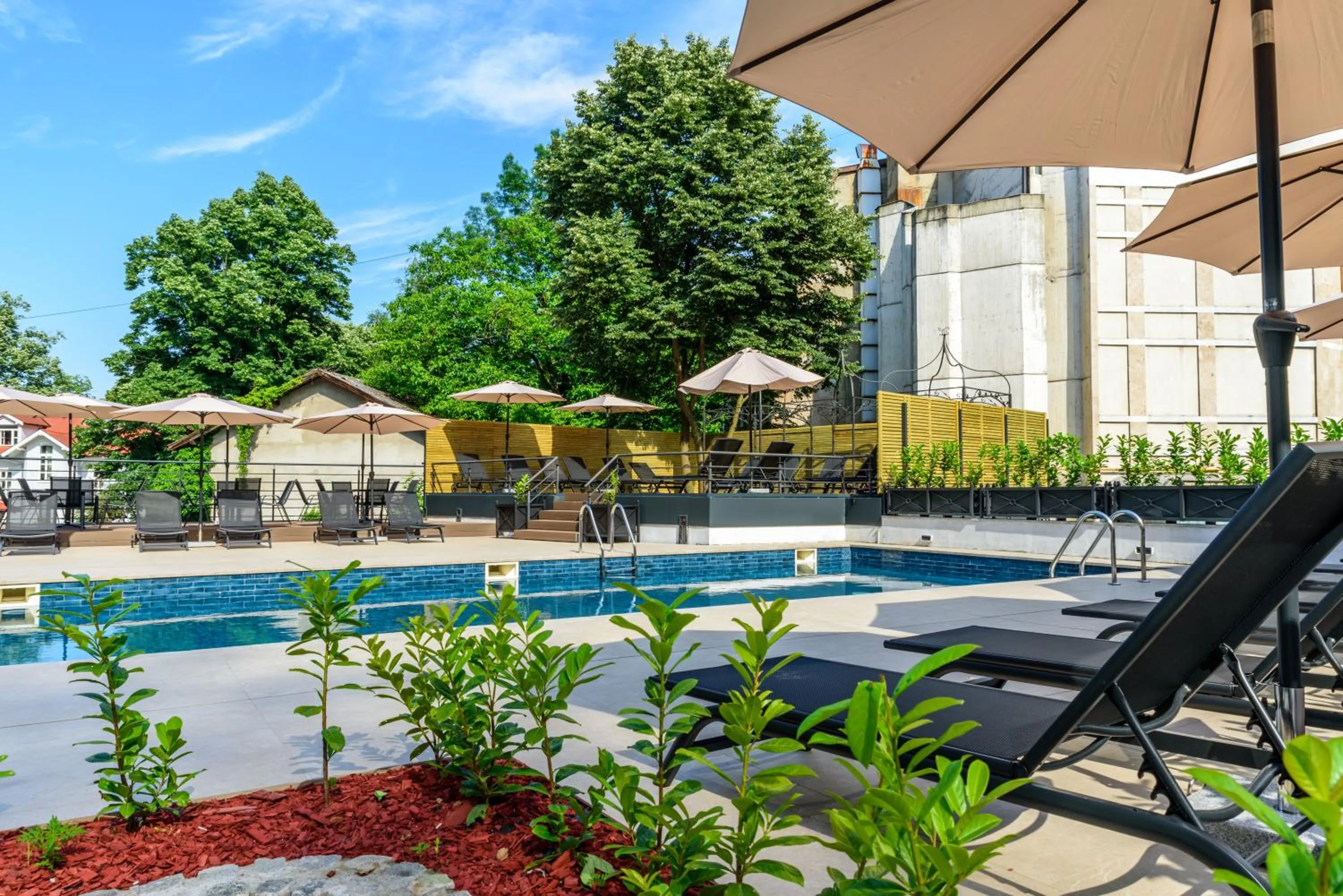 Patio in Emilia Lux Rooms