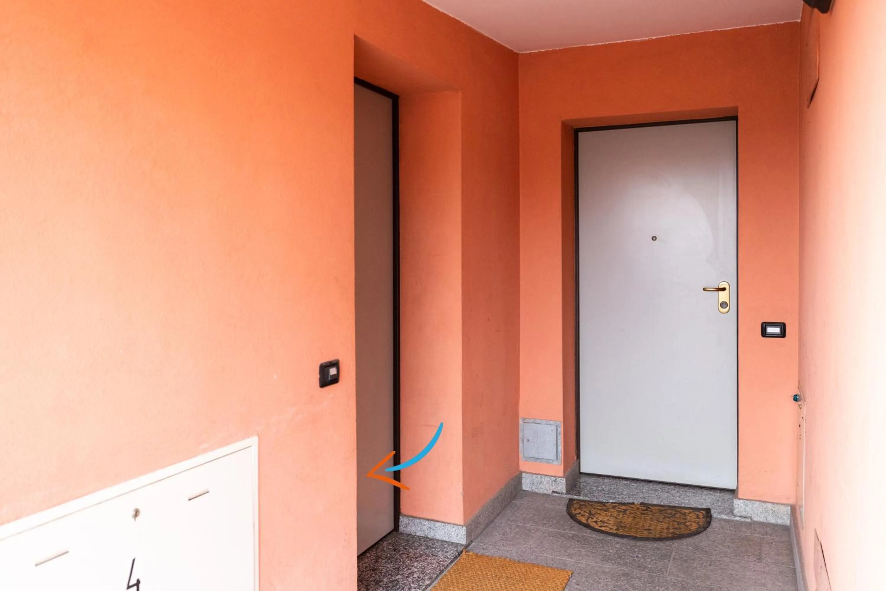 Facade/entrance in Gorla Skyline - Top Floor Apartment