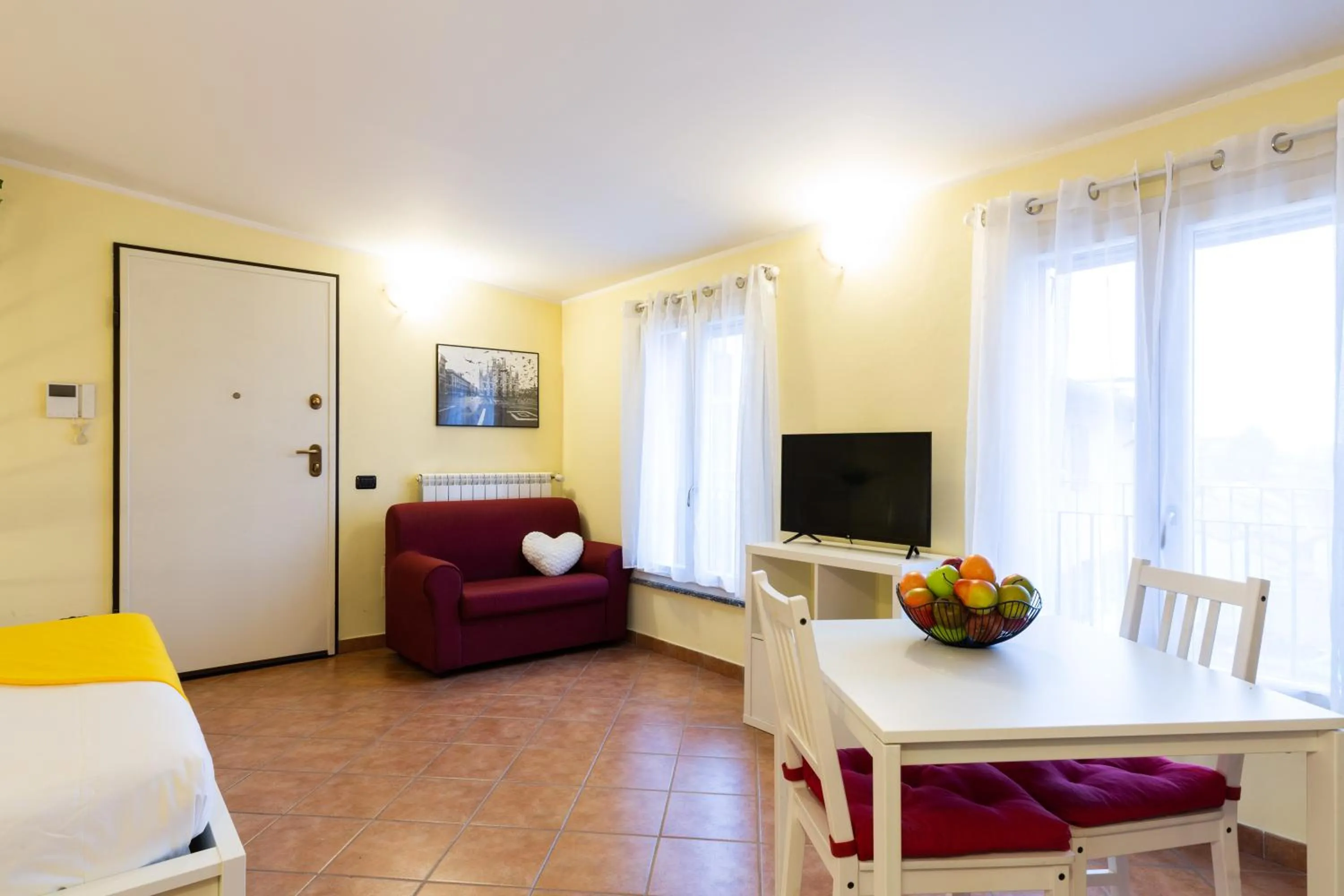 TV and multimedia in Gorla Skyline - Top Floor Apartment