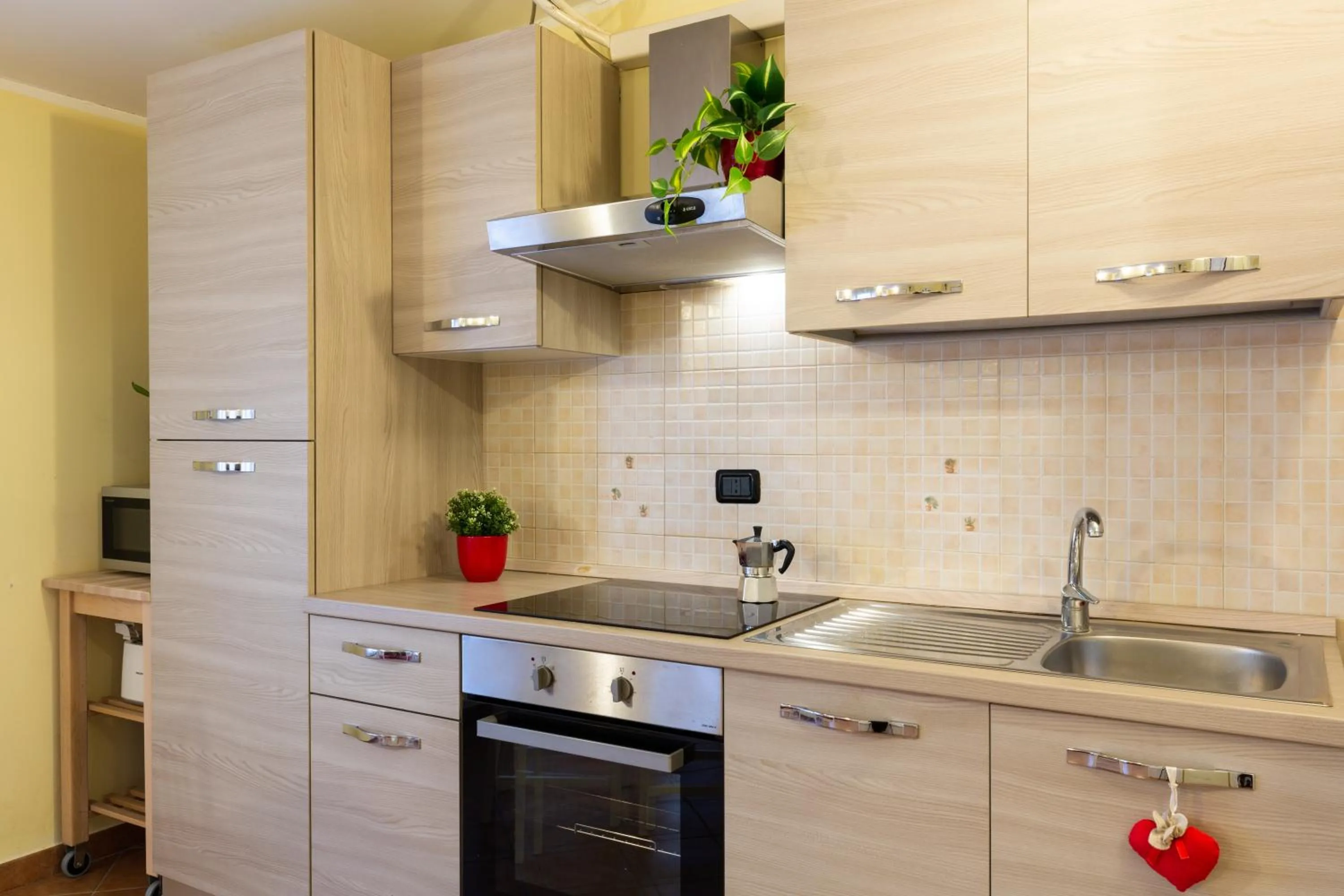 Kitchen or kitchenette in Gorla Skyline - Top Floor Apartment