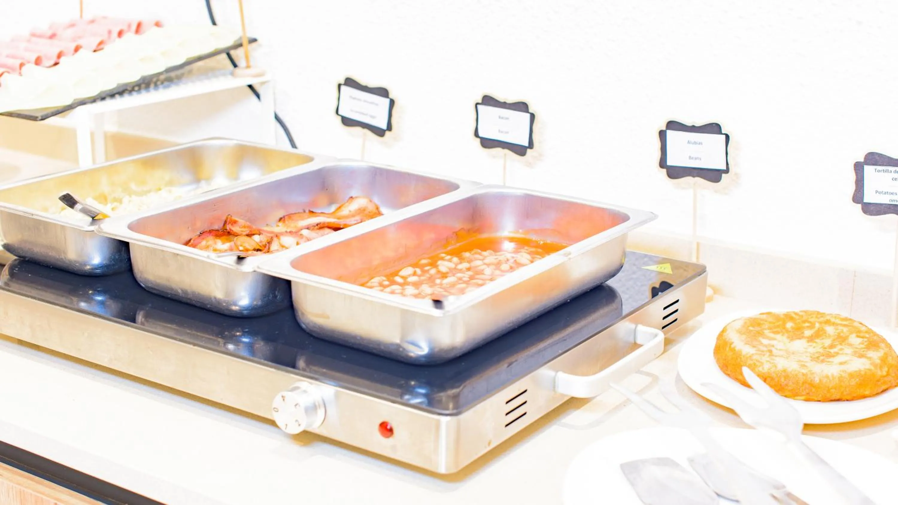 Restaurant/places to eat in Hotel Eden Mar