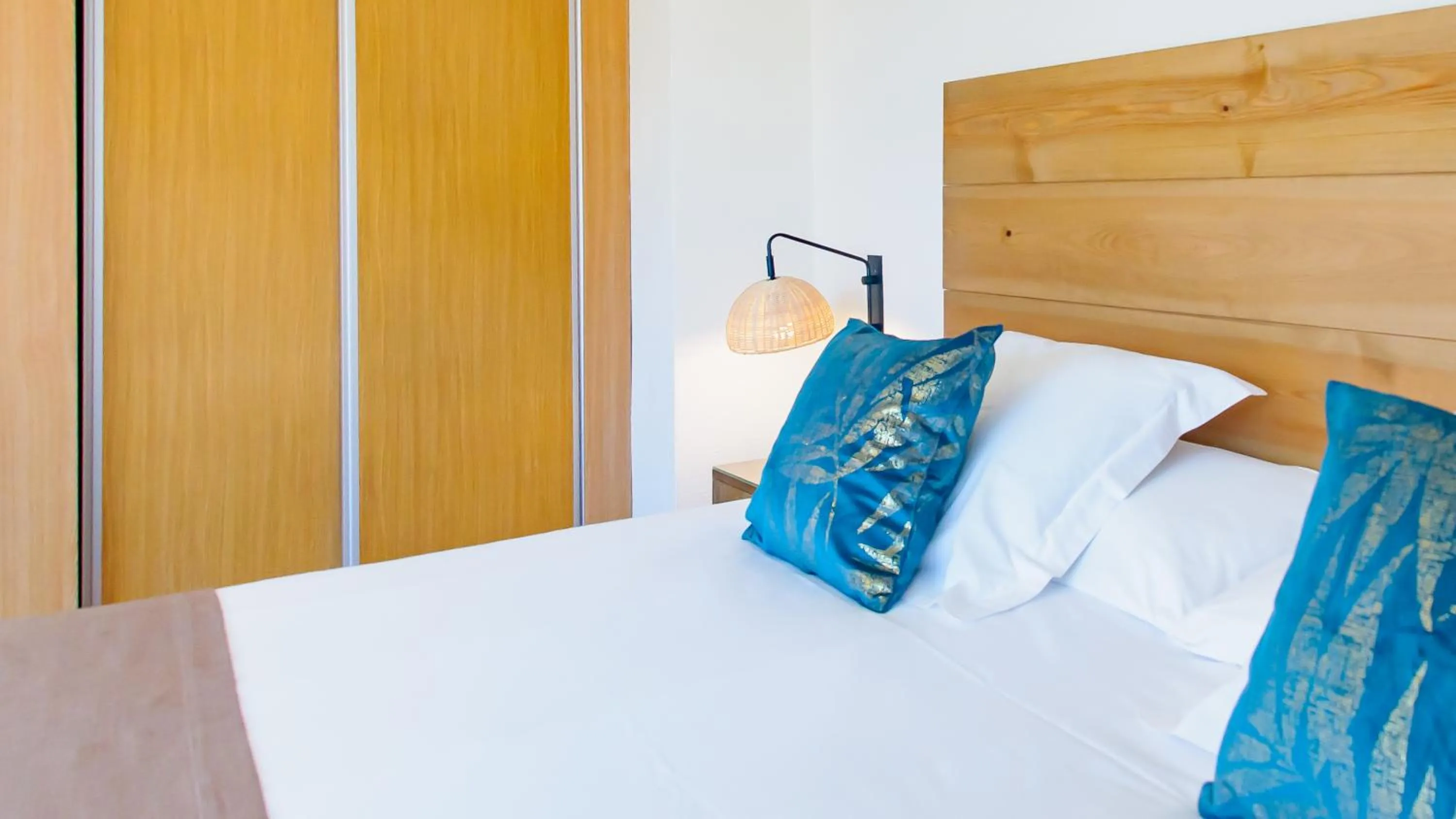 Bed in Hotel Eden Mar