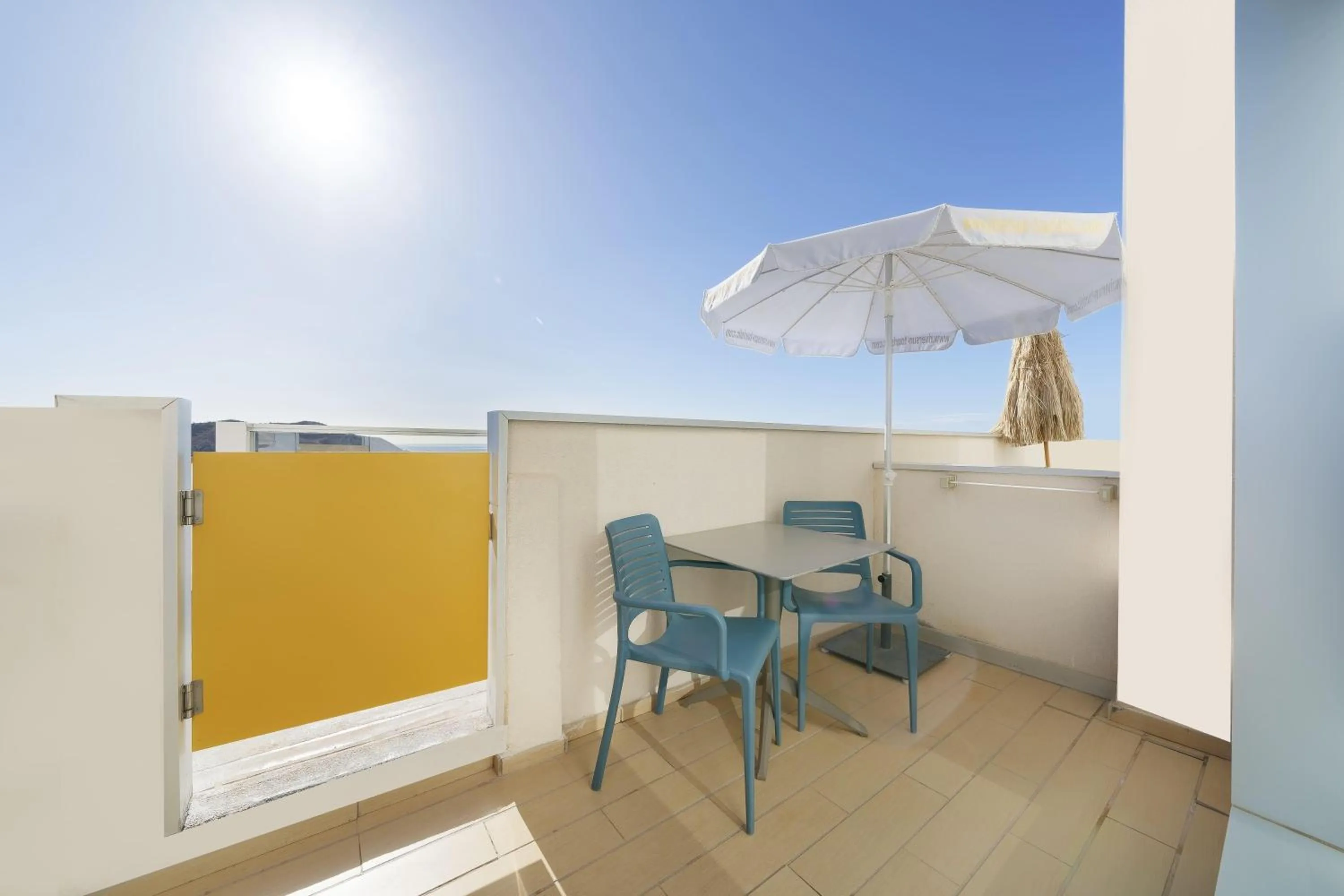 Photo of the whole room in Servatur Riosol