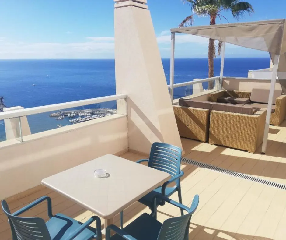 Photo of the whole room in Servatur Riosol