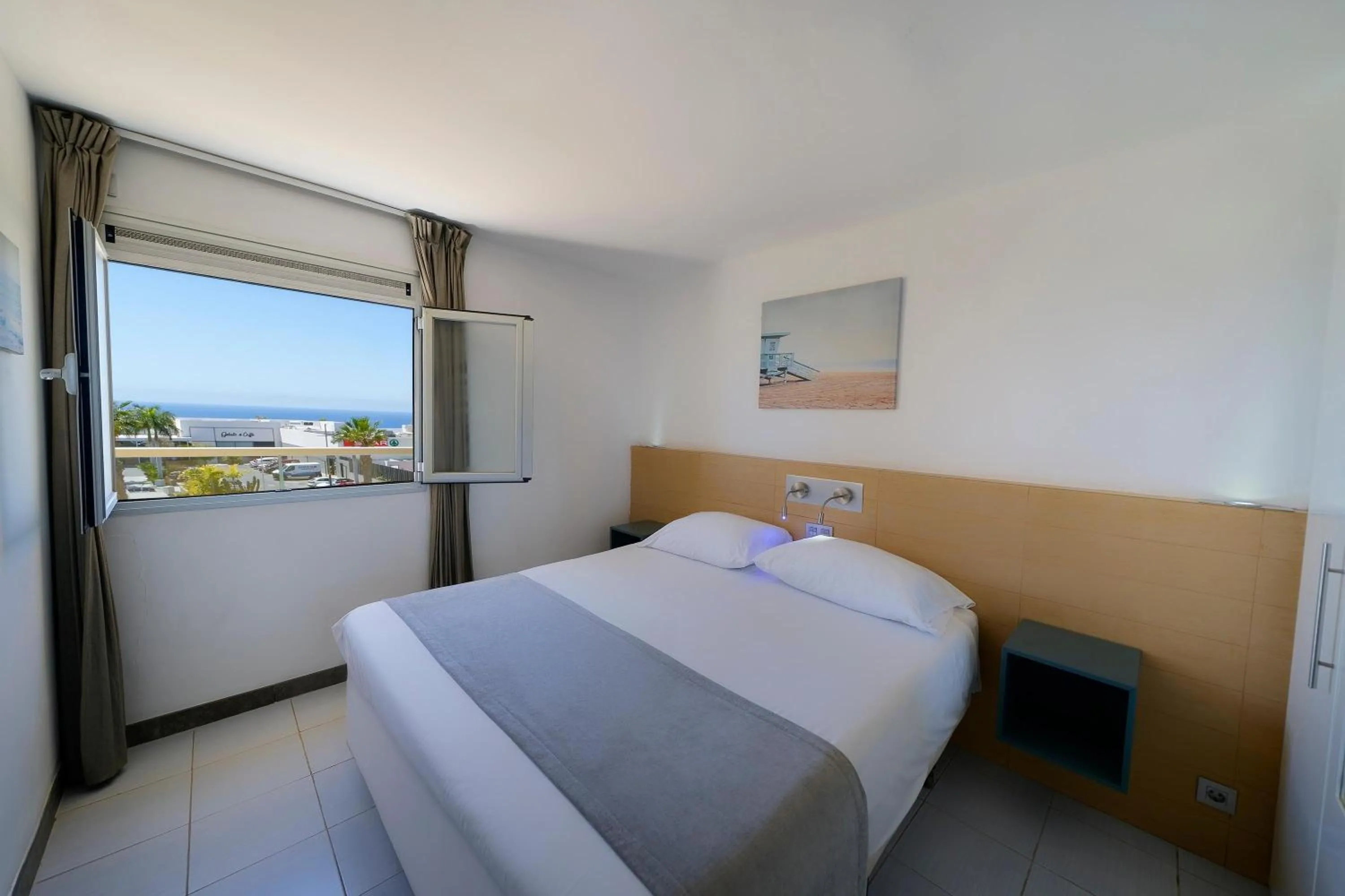 Photo of the whole room, Bed in Servatur Riosol