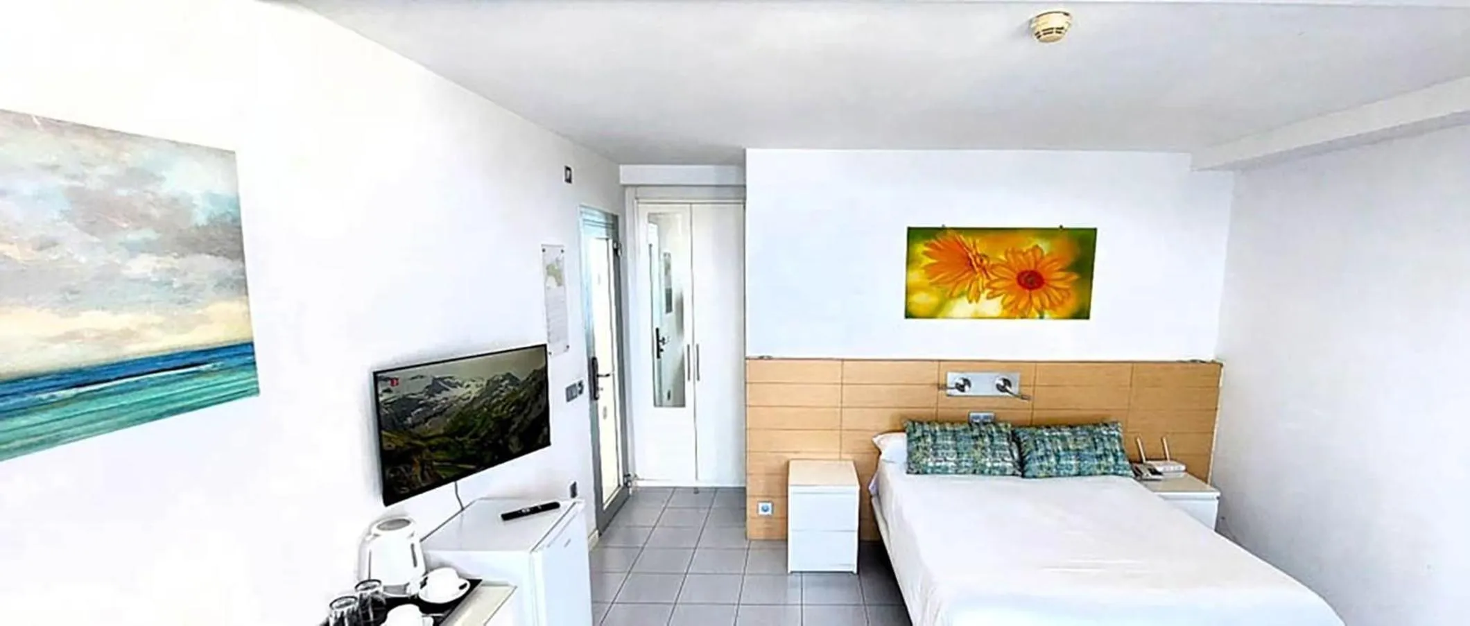 Photo of the whole room, Bed in Servatur Riosol