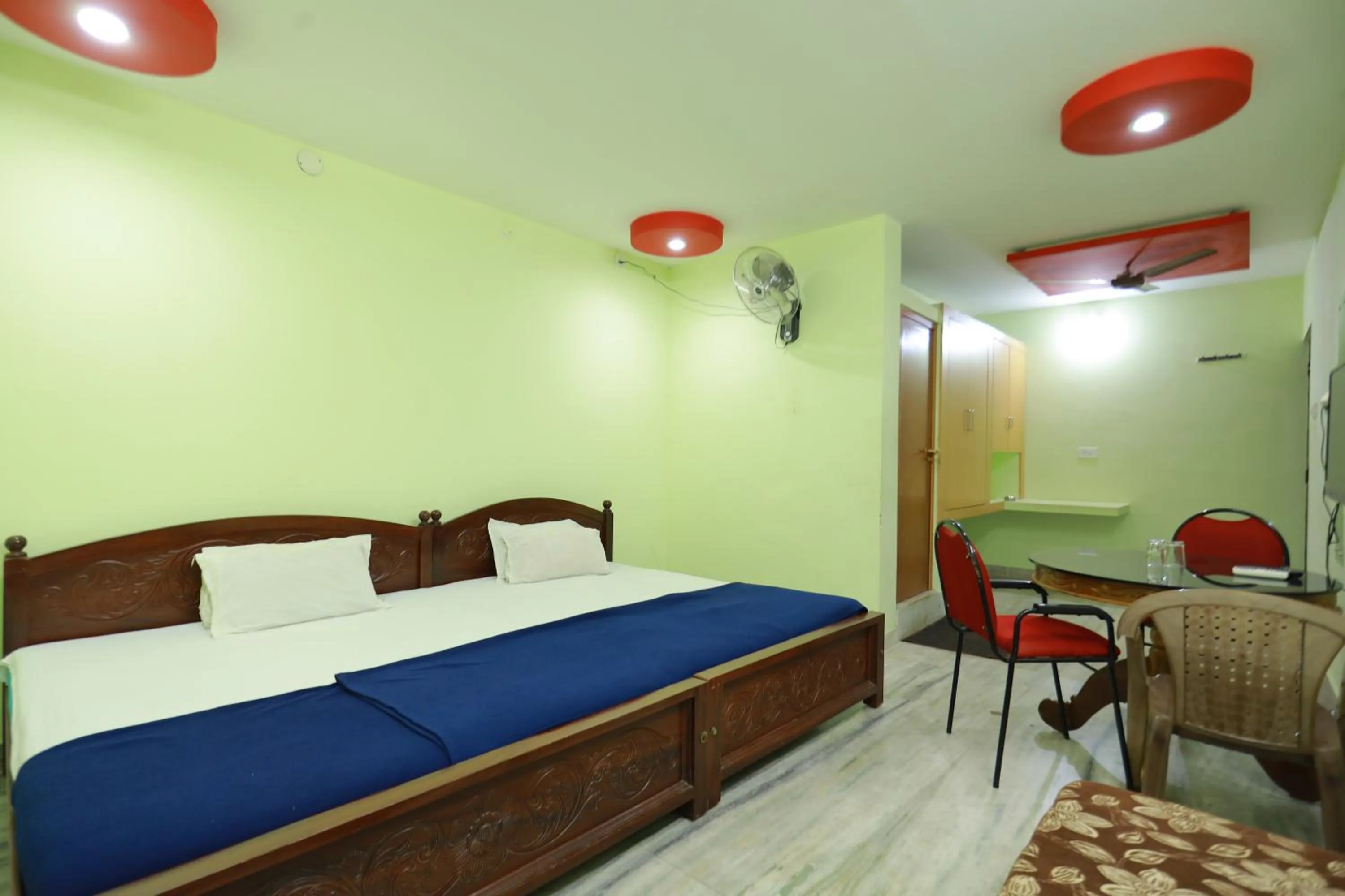 Bed in Arackal Tourist Home