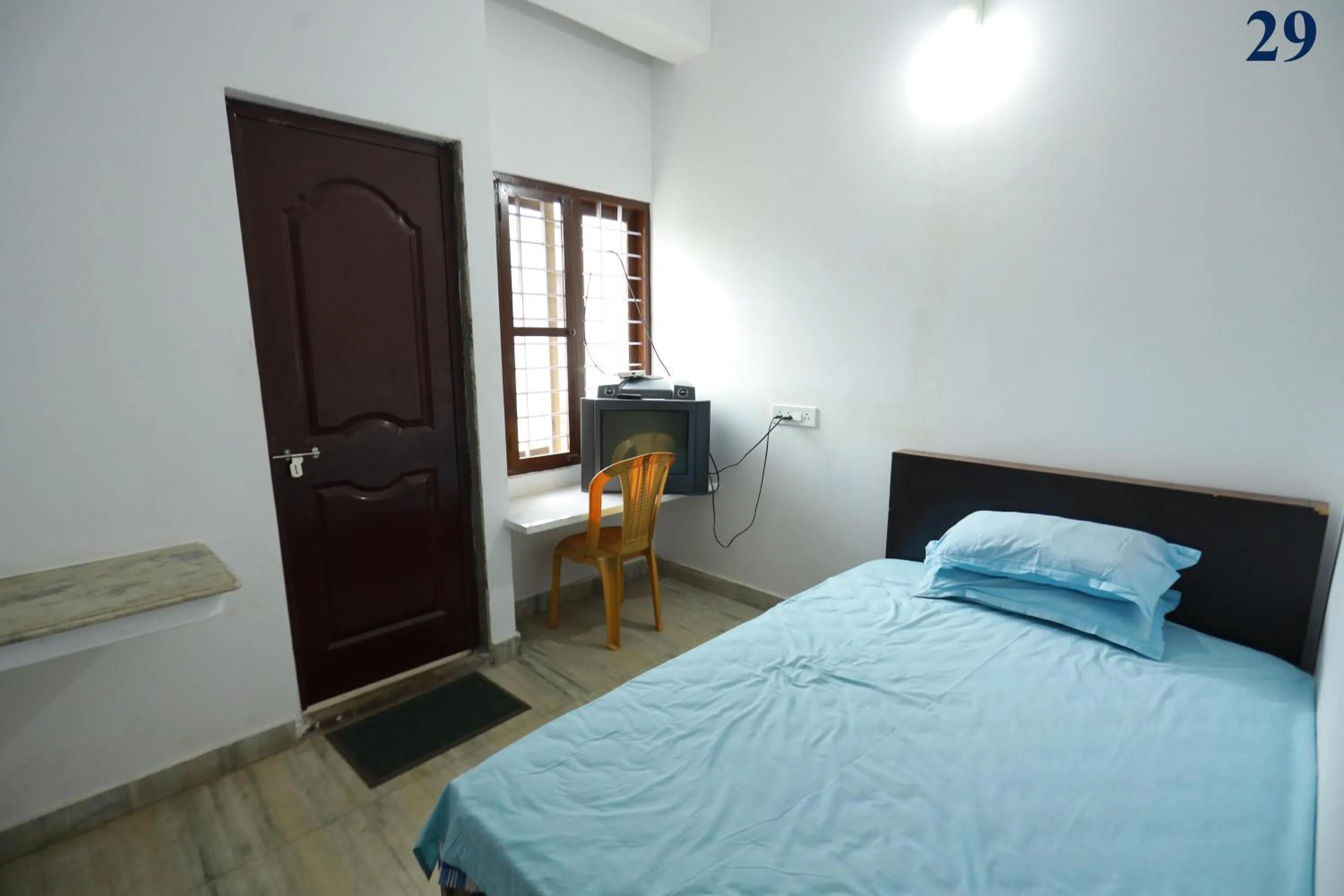 Bed in Arackal Tourist Home